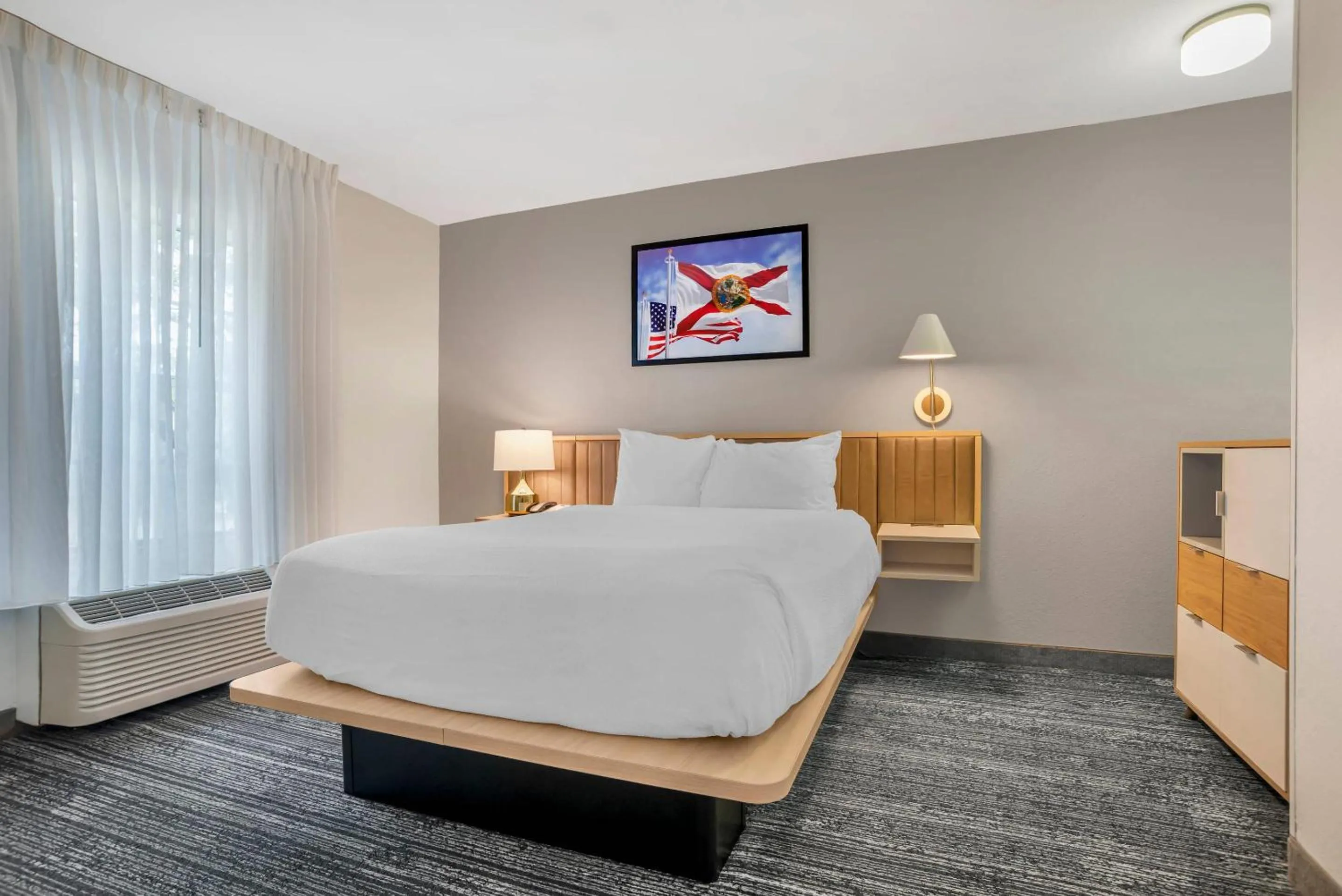 Bedroom, Bed in Alluxsuites at 1876, an Ascend Collection Hotel