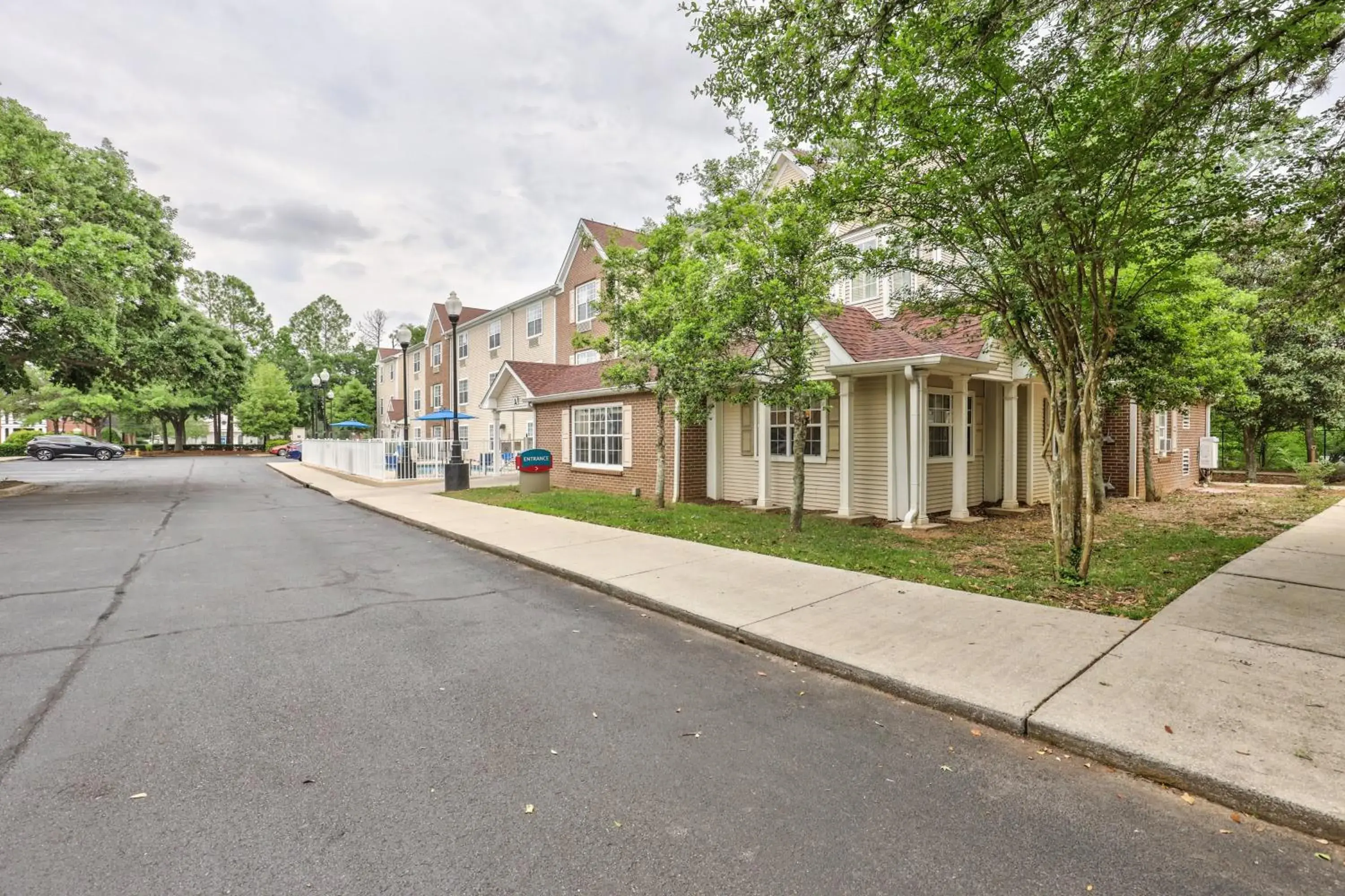 Property building in Alluxsuites at 1876, an Ascend Collection Hotel Property building in Alluxsuites at 1876, an Ascend Collection Hotel