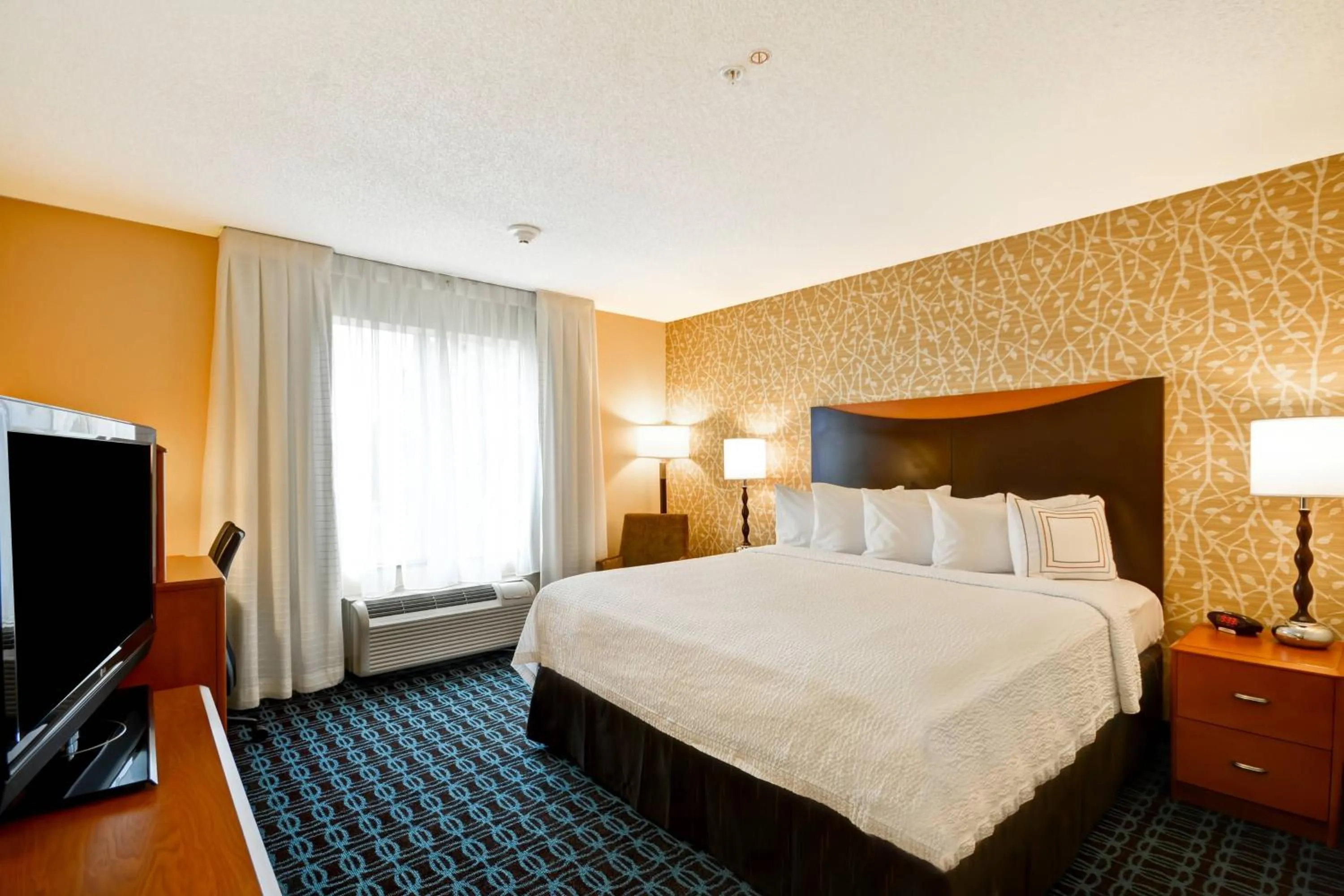 Photo of the whole room, Bed in Fairfield Inn & Suites Tampa Fairgrounds/Casino