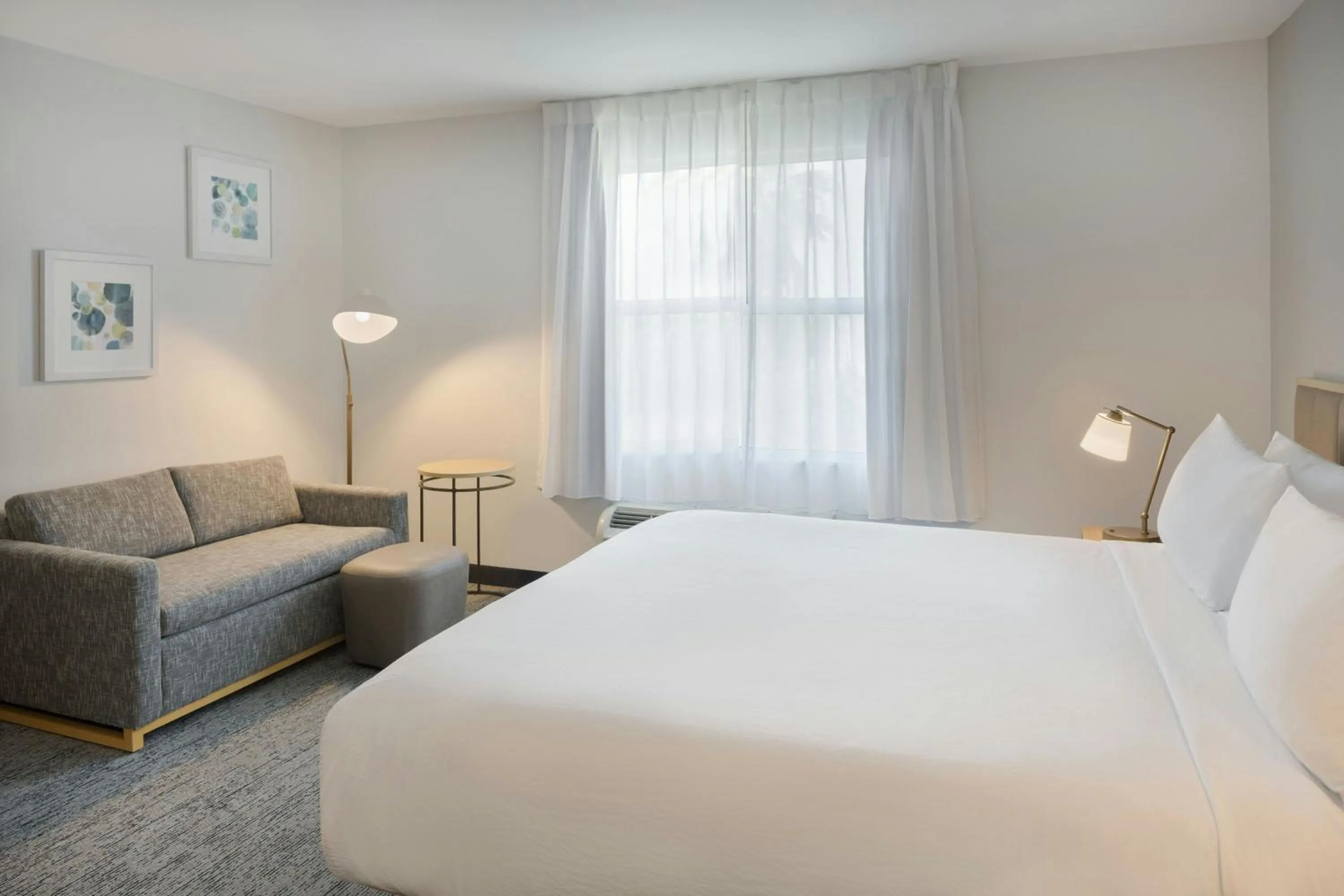 Photo of the whole room, Bed in TownePlace Suites Tampa Westshore/Airport