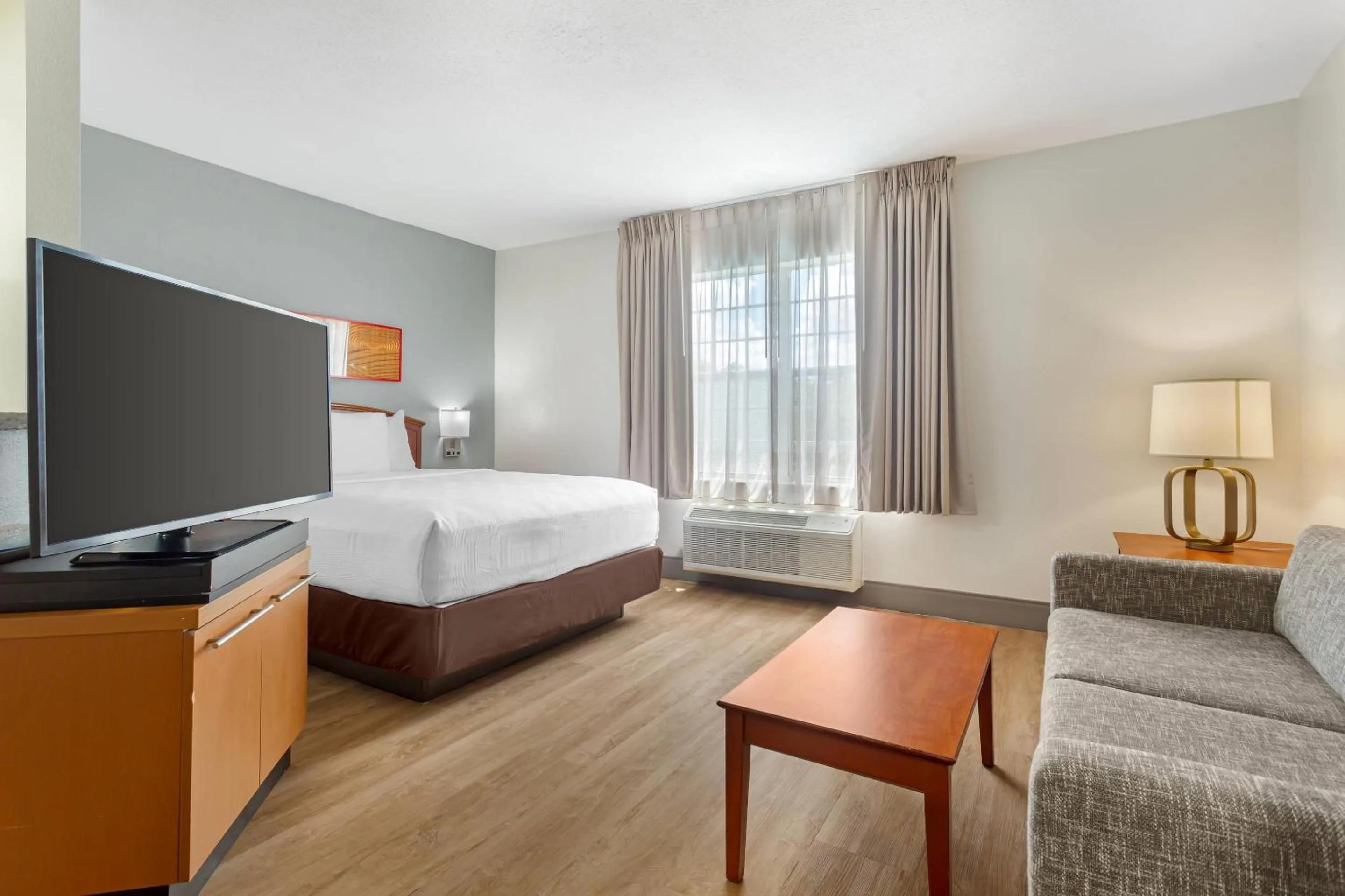 Bedroom, Bed in MainStay Suites Tampa Moffitt-USF