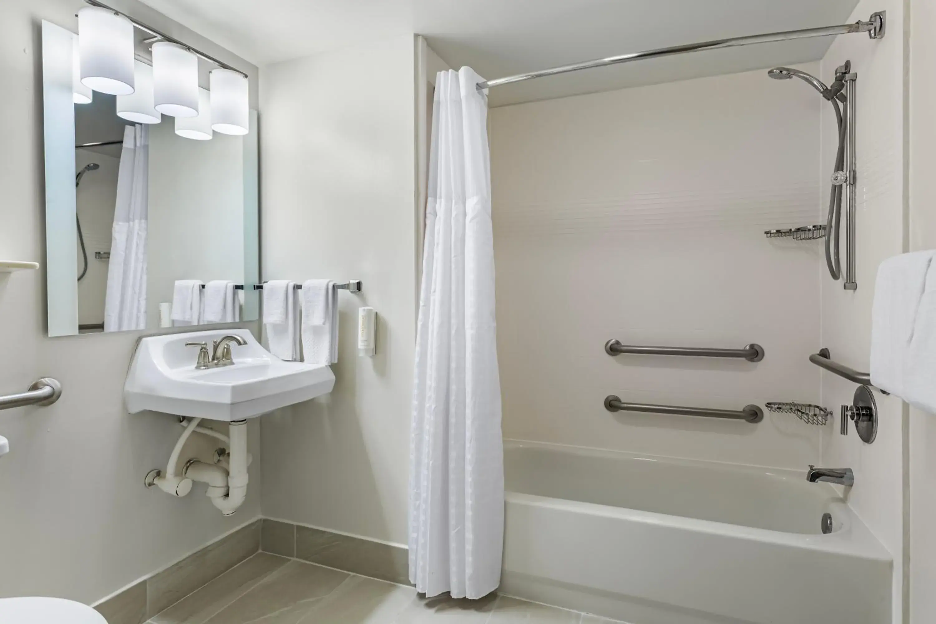 Bathroom in MainStay Suites Tampa Moffitt-USF Bathroom in MainStay Suites Tampa Moffitt-USF