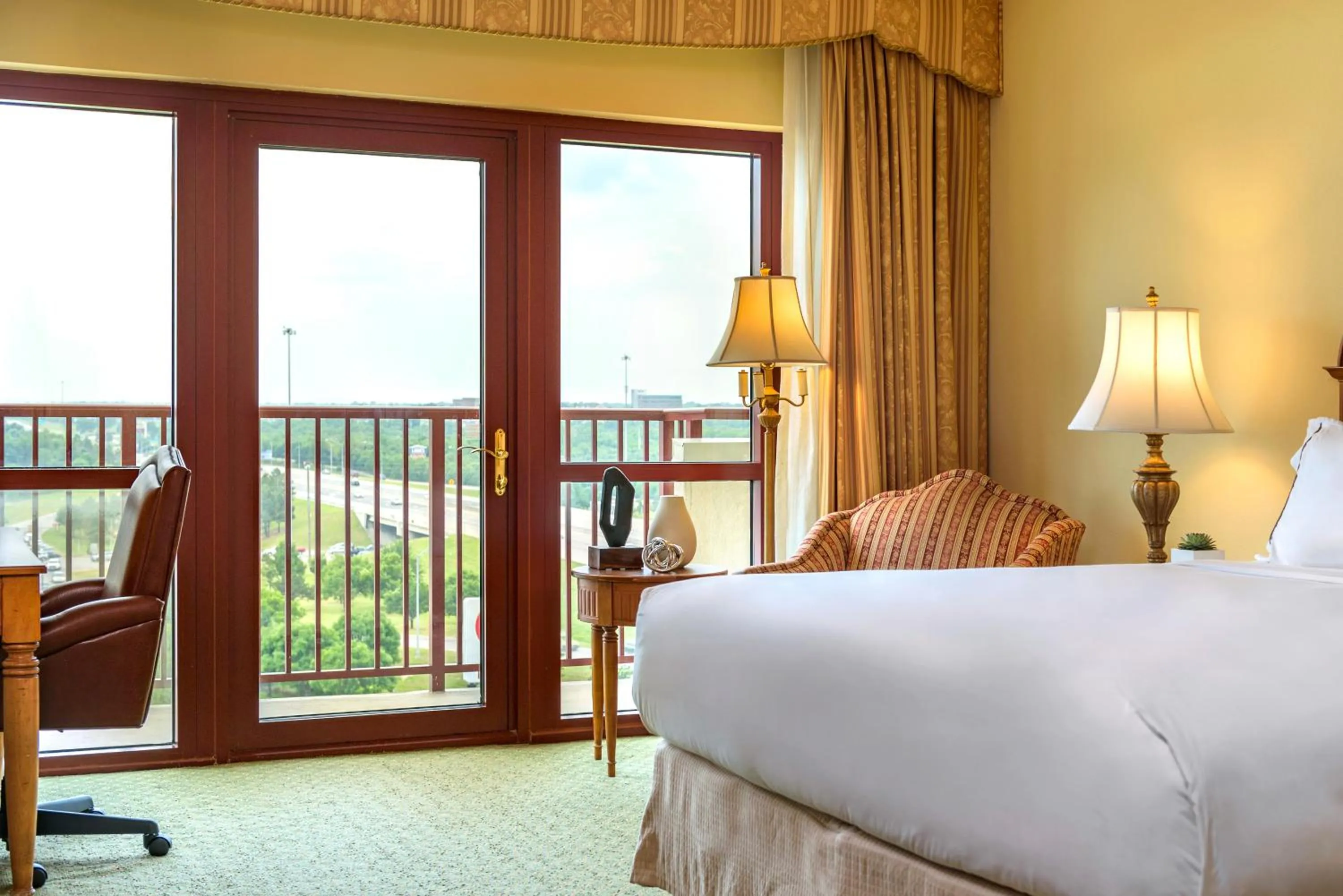 Bedroom, Bed in Renaissance Tulsa Hotel & Convention Center