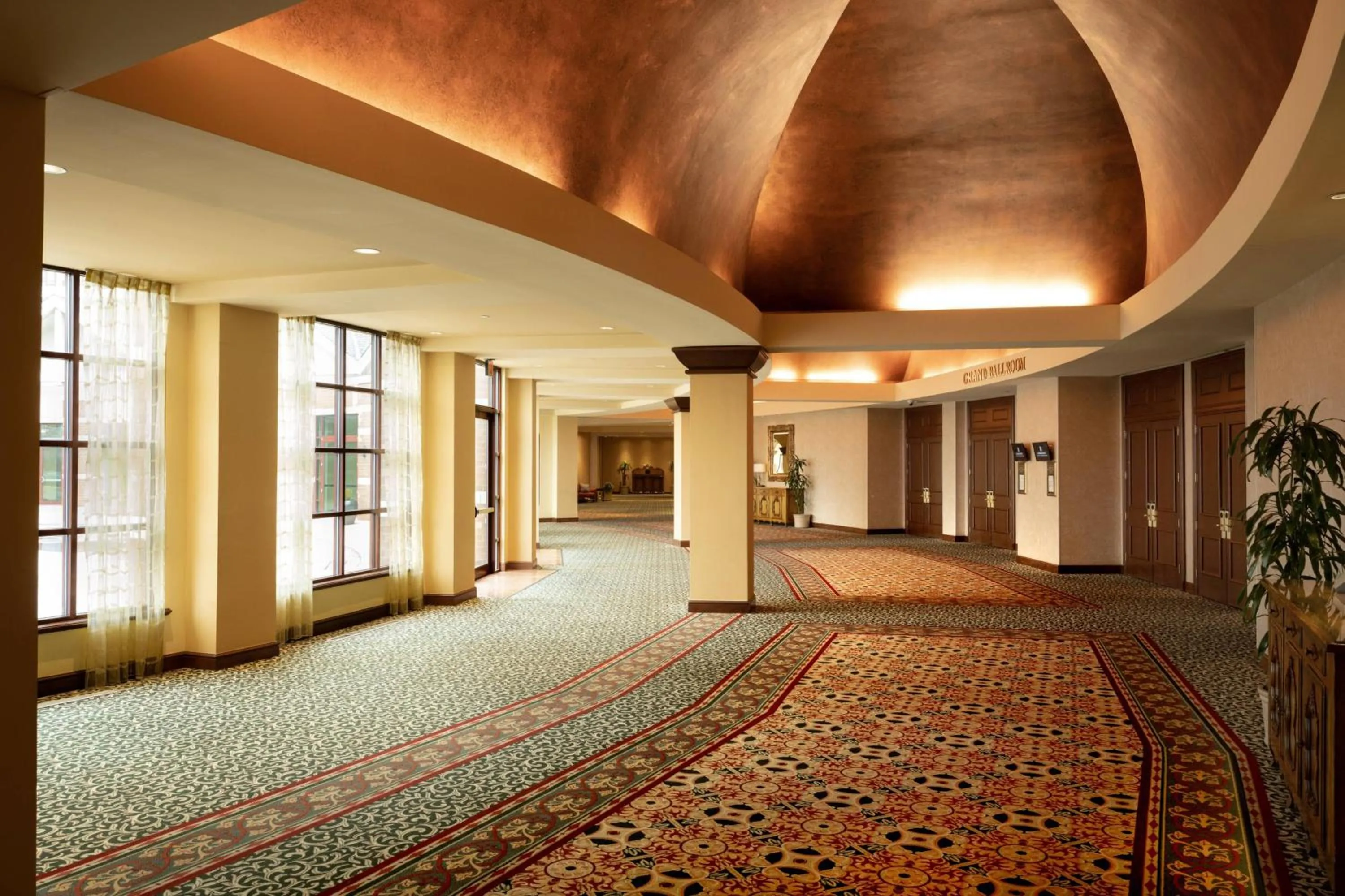 Meeting/conference room in Renaissance Tulsa Hotel & Convention Center