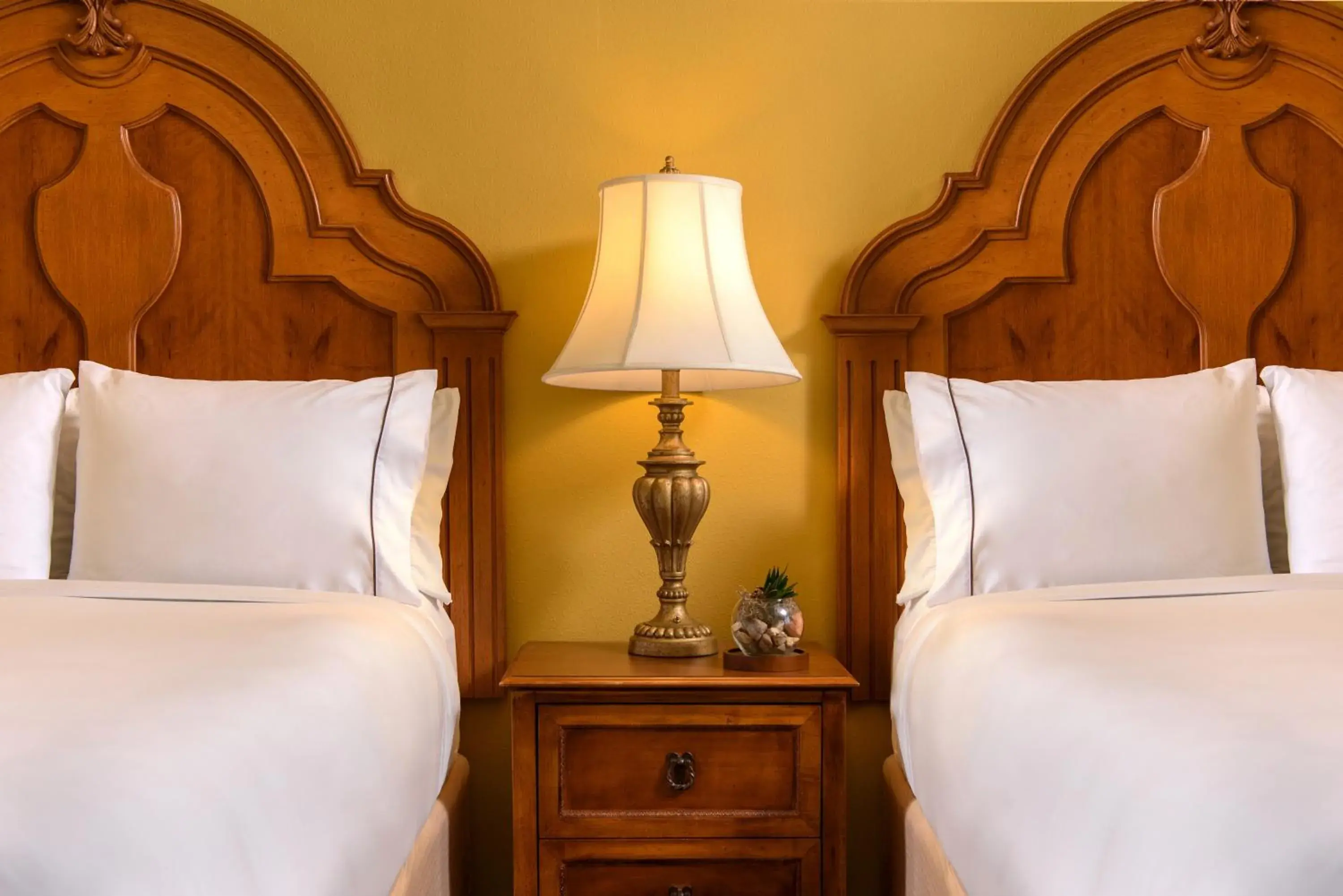 Guest room, Two Double Beds in Renaissance Tulsa Hotel & Convention Center Guest room, Two Double Beds in Renaissance Tulsa Hotel & Convention Center