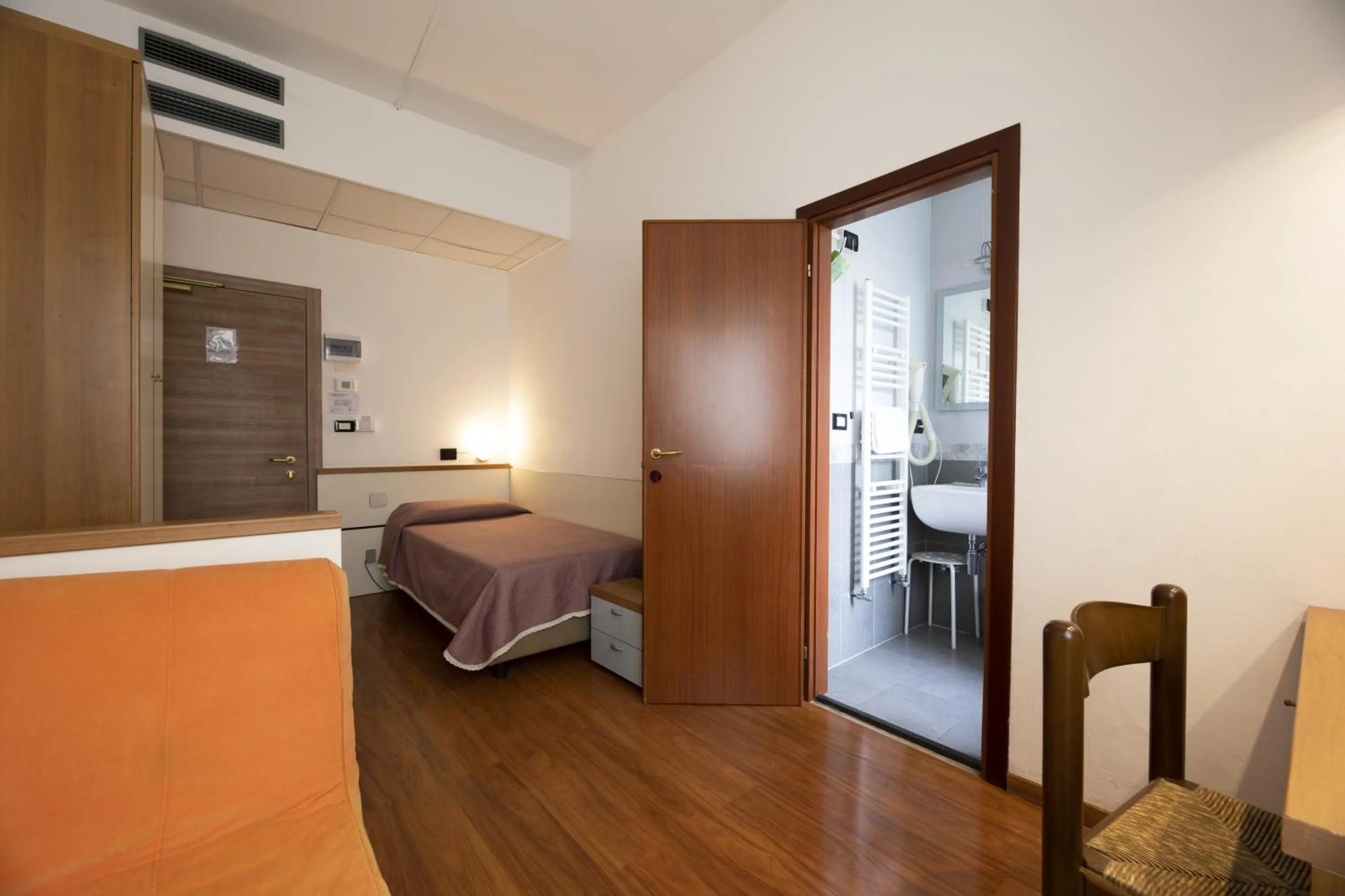 Bedroom, Bed in Hotel Vienna