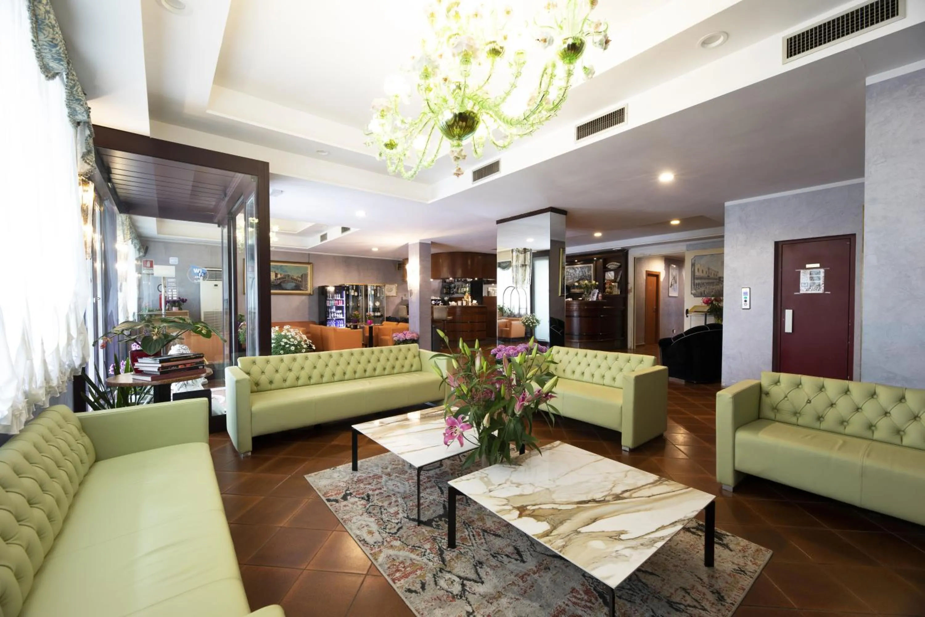 Lobby or reception in Hotel Vienna