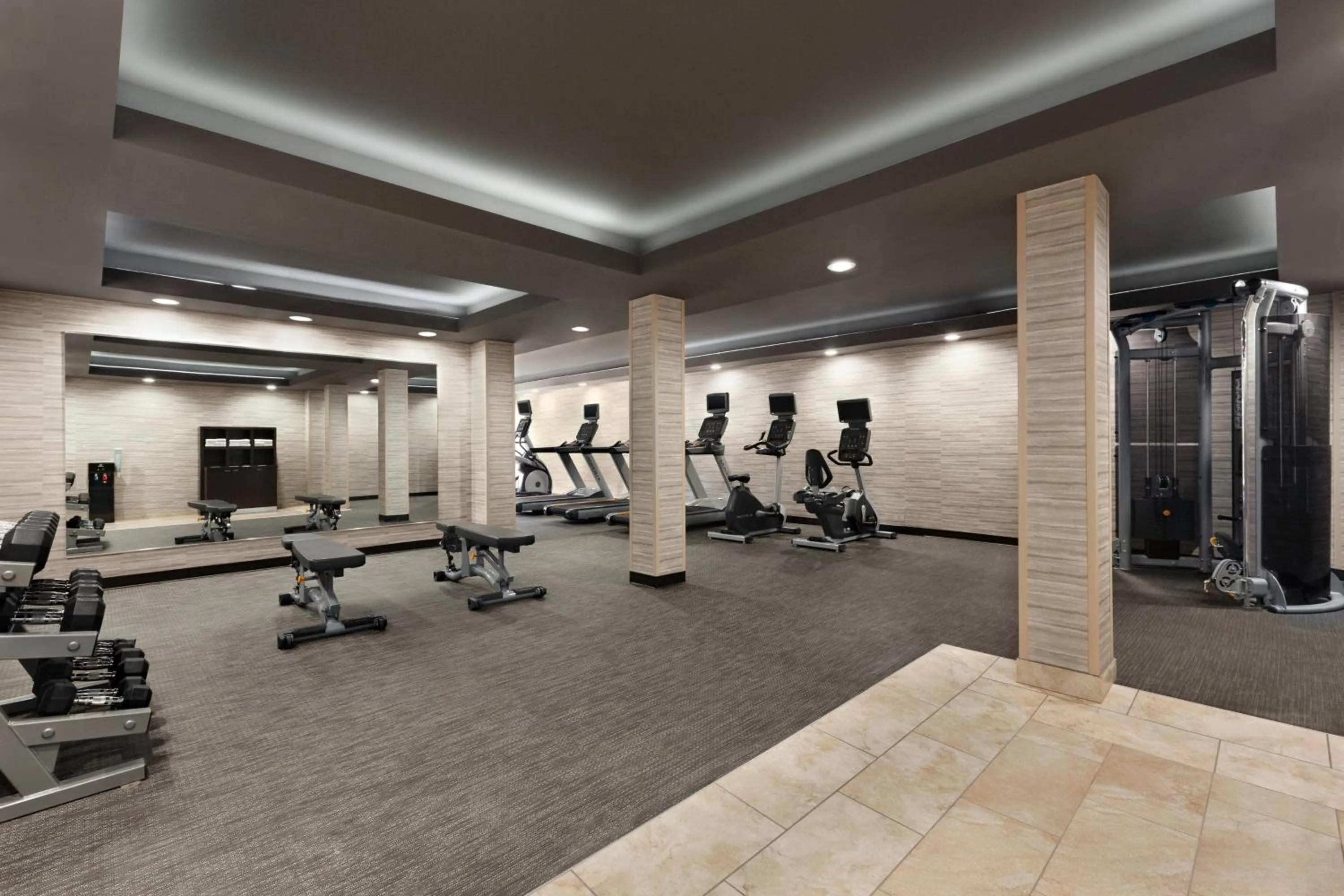 Fitness centre/facilities in Courtyard by Marriott Tulsa Central