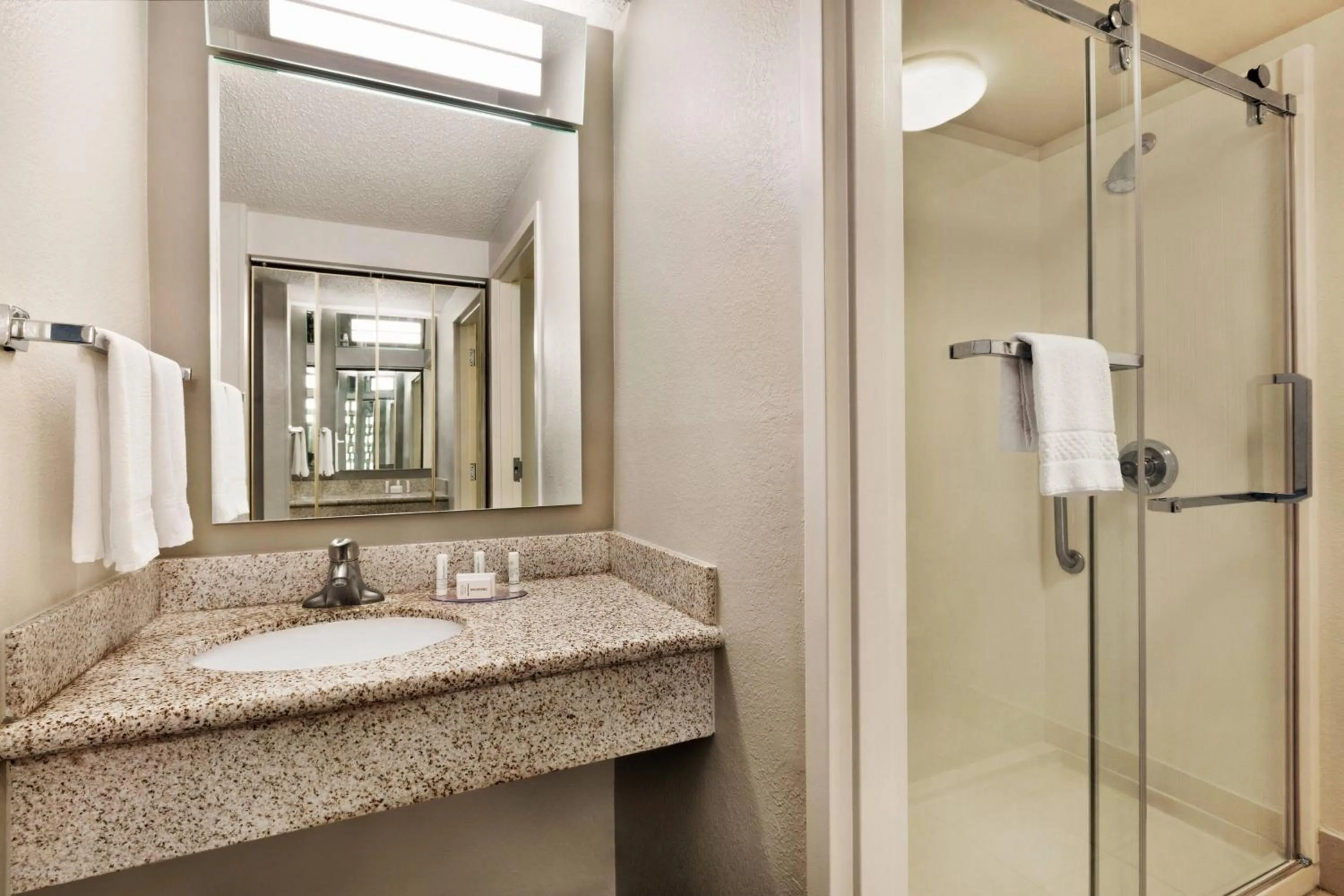 Bathroom in Courtyard by Marriott Tulsa Central