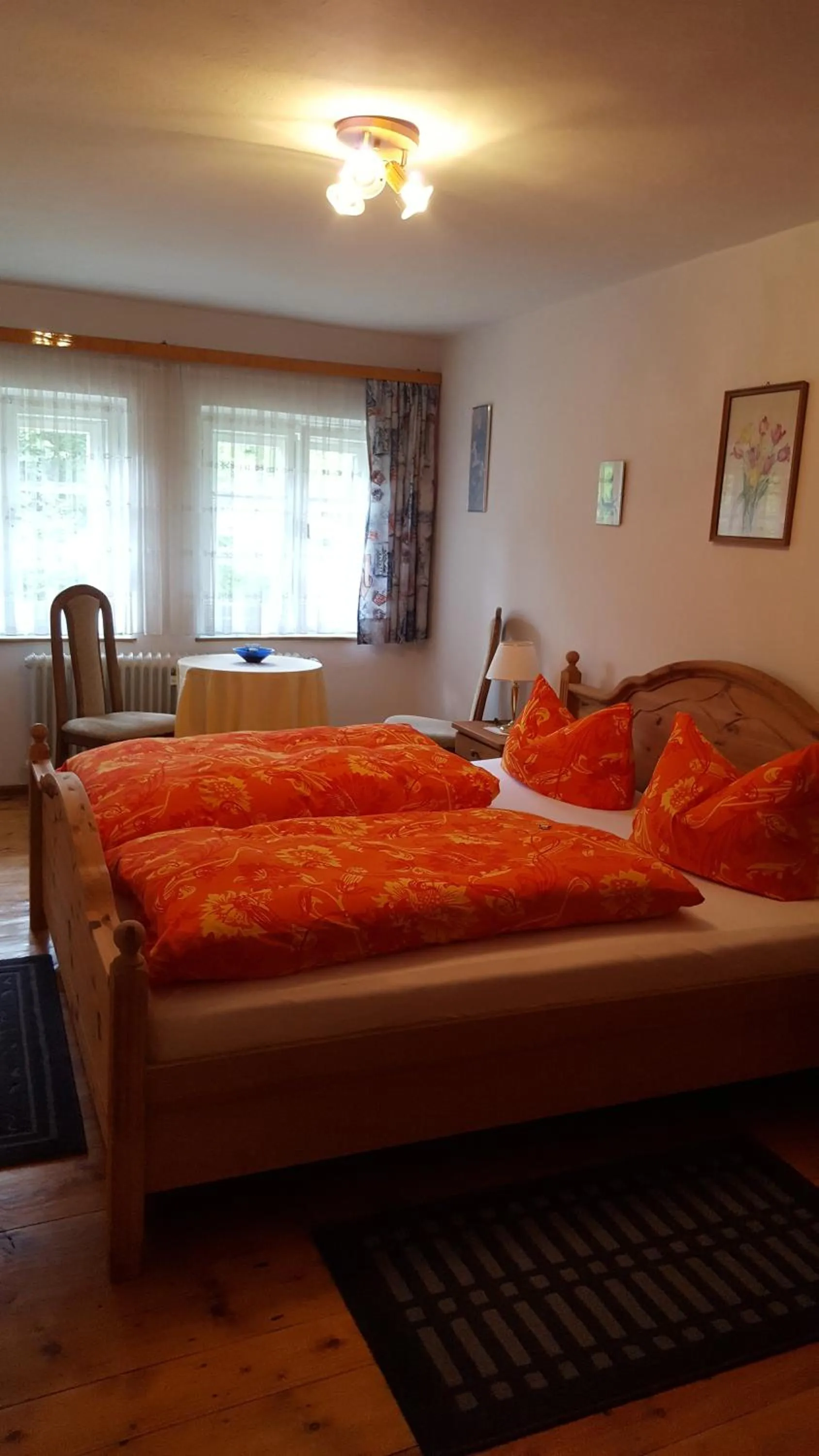 Double Room with Private External Bathroom - single occupancy in Haus Mühlgraben