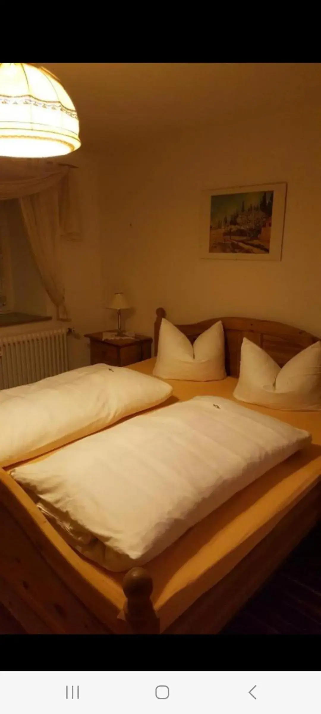 Double Room with Private Bathroom - single occupancy in Haus Mühlgraben Double Room with Private Bathroom - single occupancy in Haus Mühlgraben