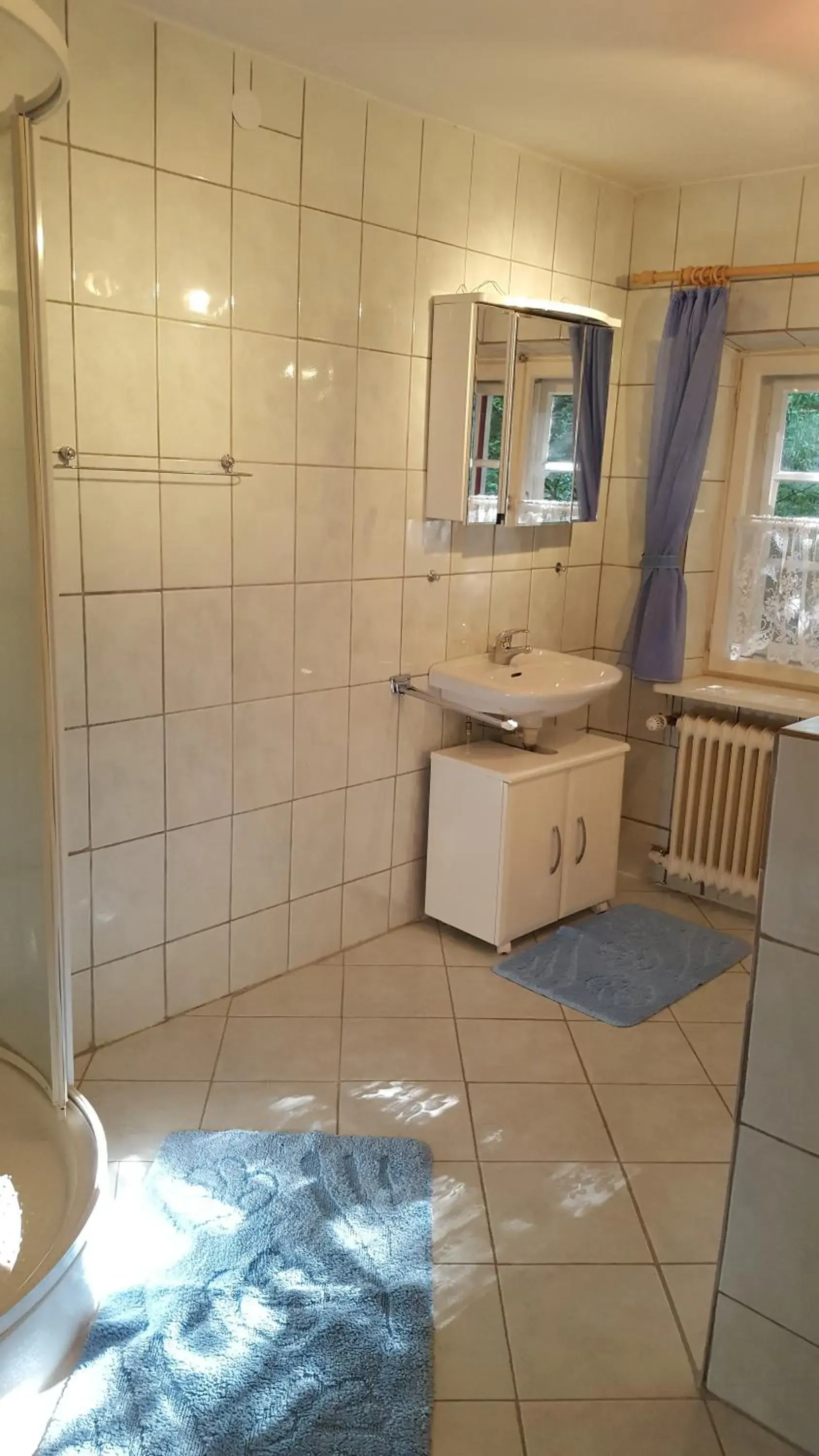 Double Room with Private External Bathroom - single occupancy in Haus Mühlgraben Double Room with Private External Bathroom - single occupancy in Haus Mühlgraben