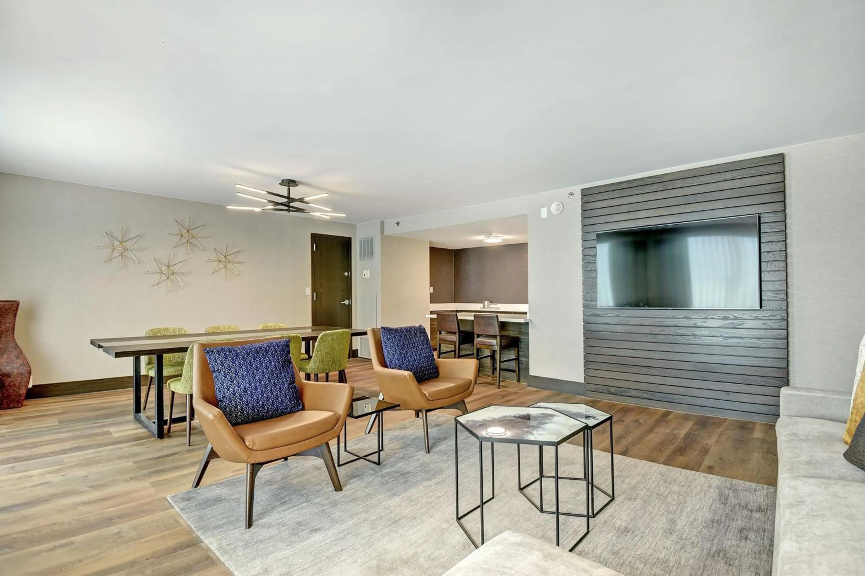 Living room in Tulsa Marriott Southern Hills