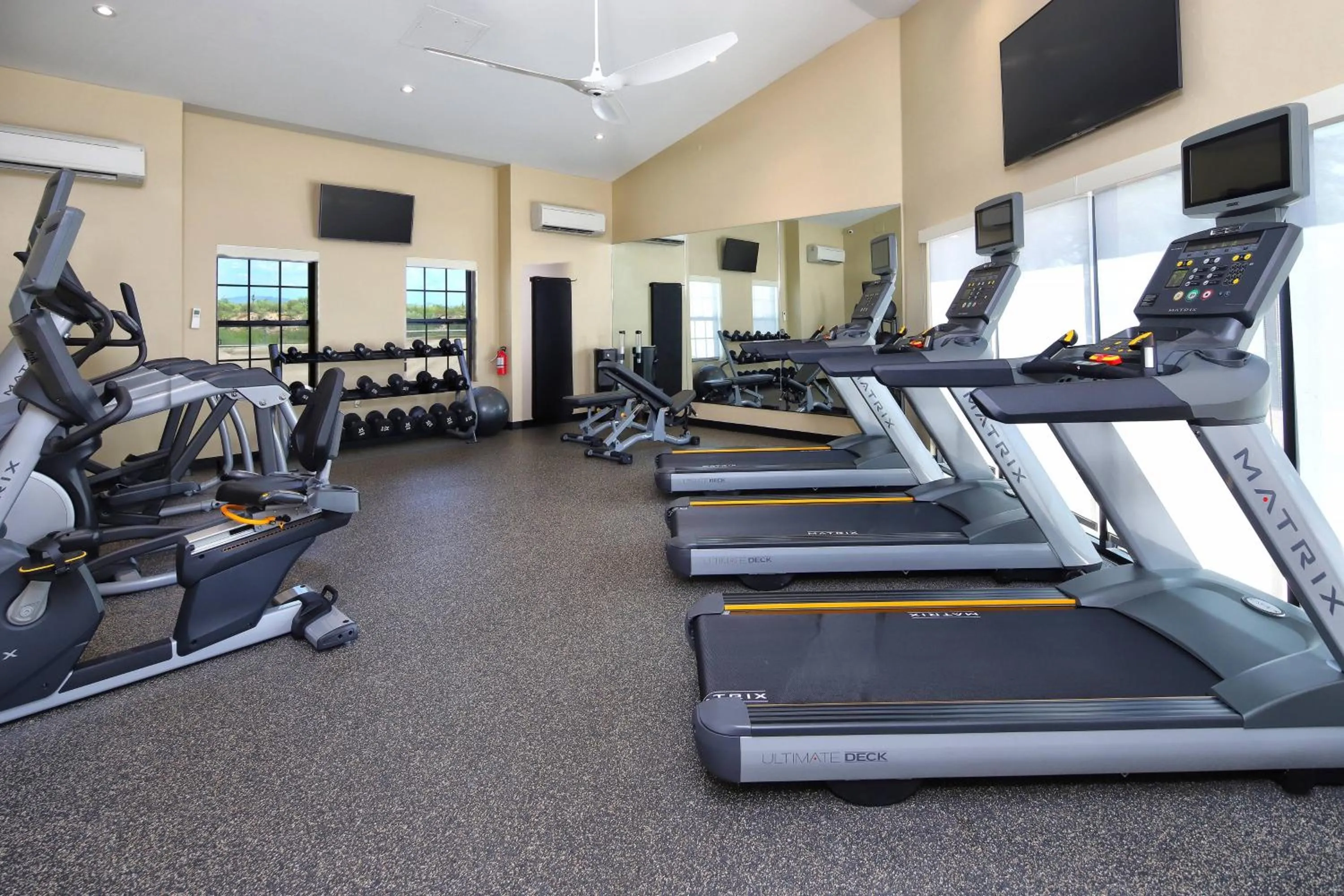 Fitness centre/facilities in TownePlace Suites Tucson