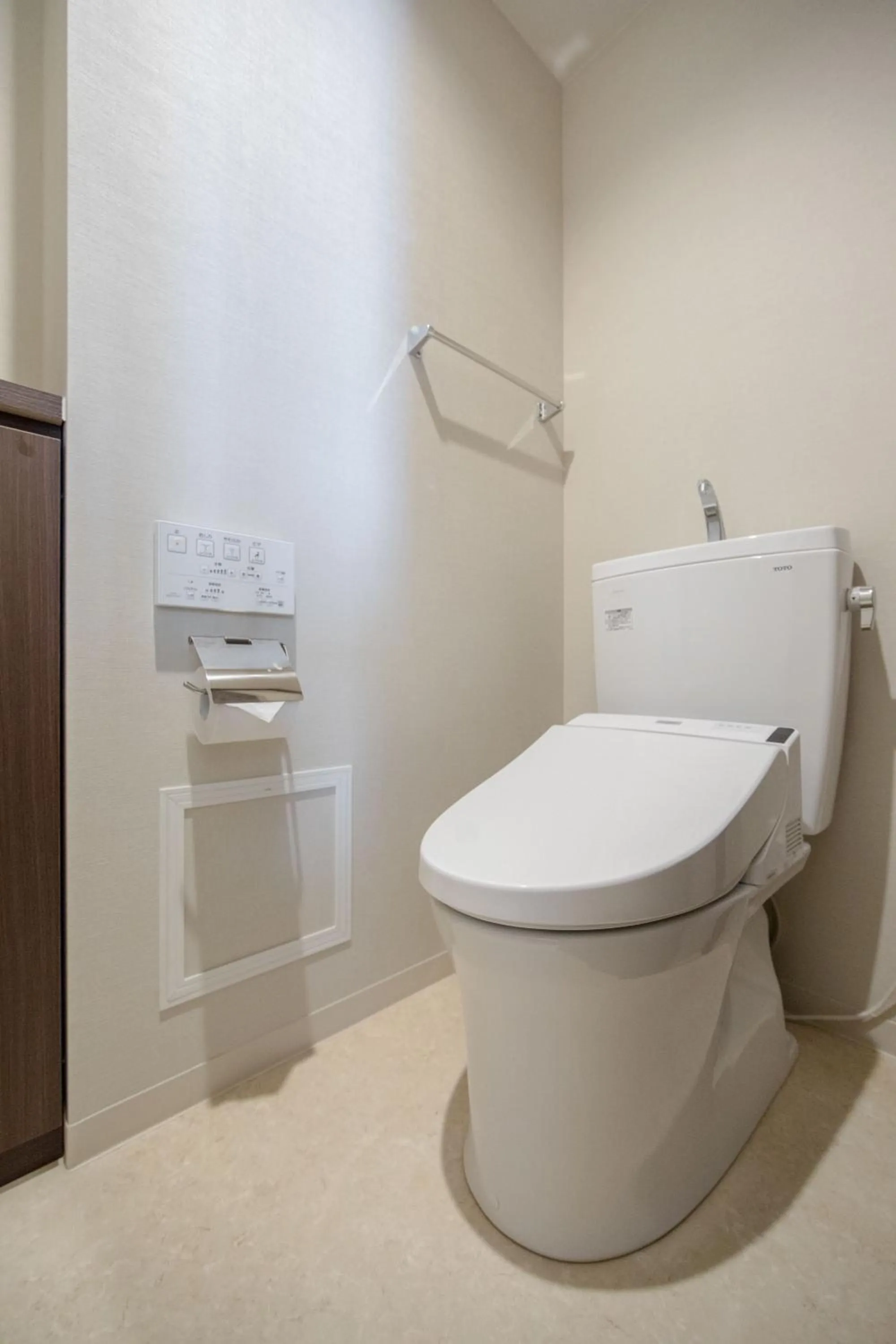 Toilet in Number 6 Nijo