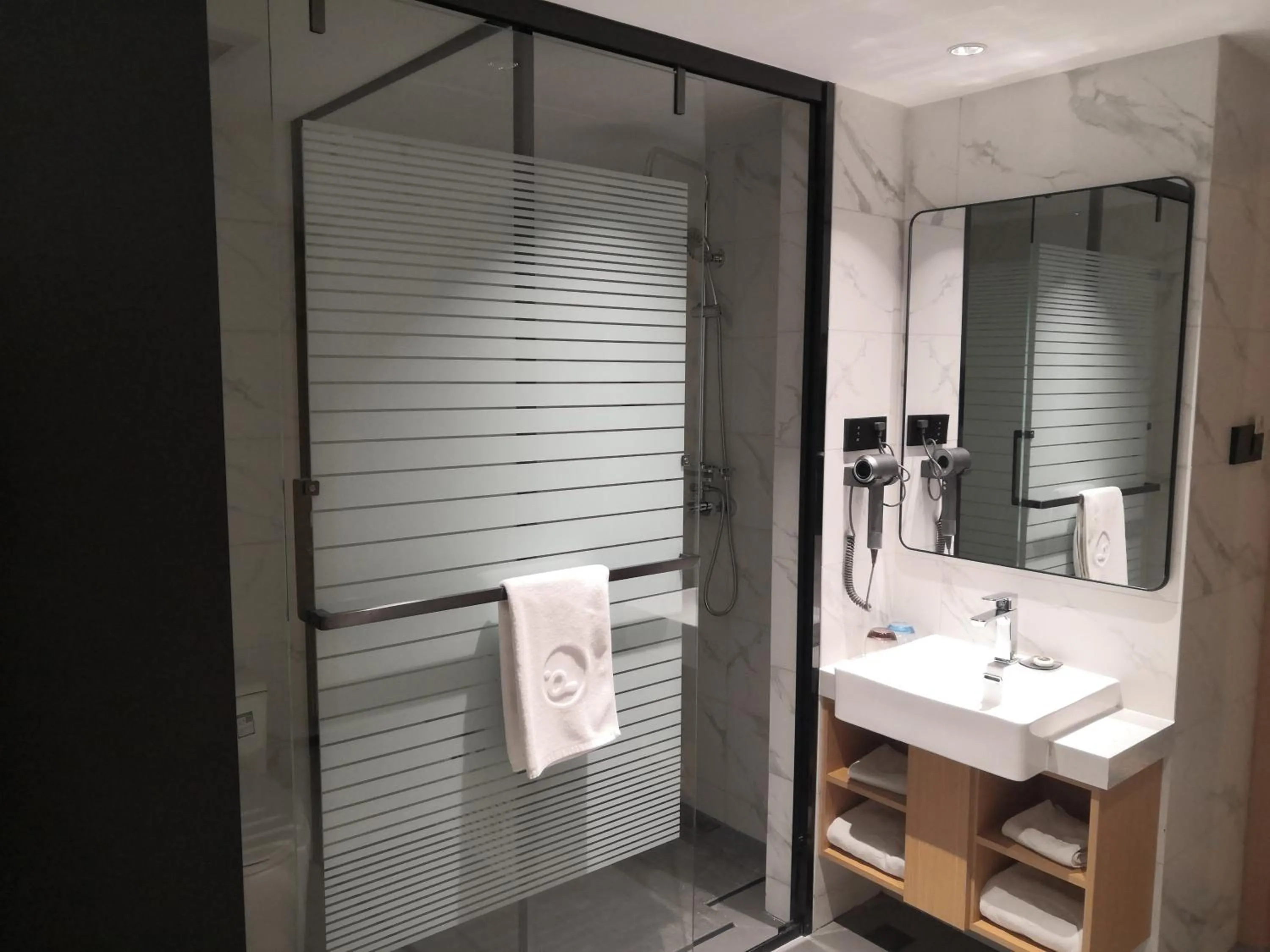 Deluxe Twin Room in Baolong Homelike Hotel - Zhongshan Branch