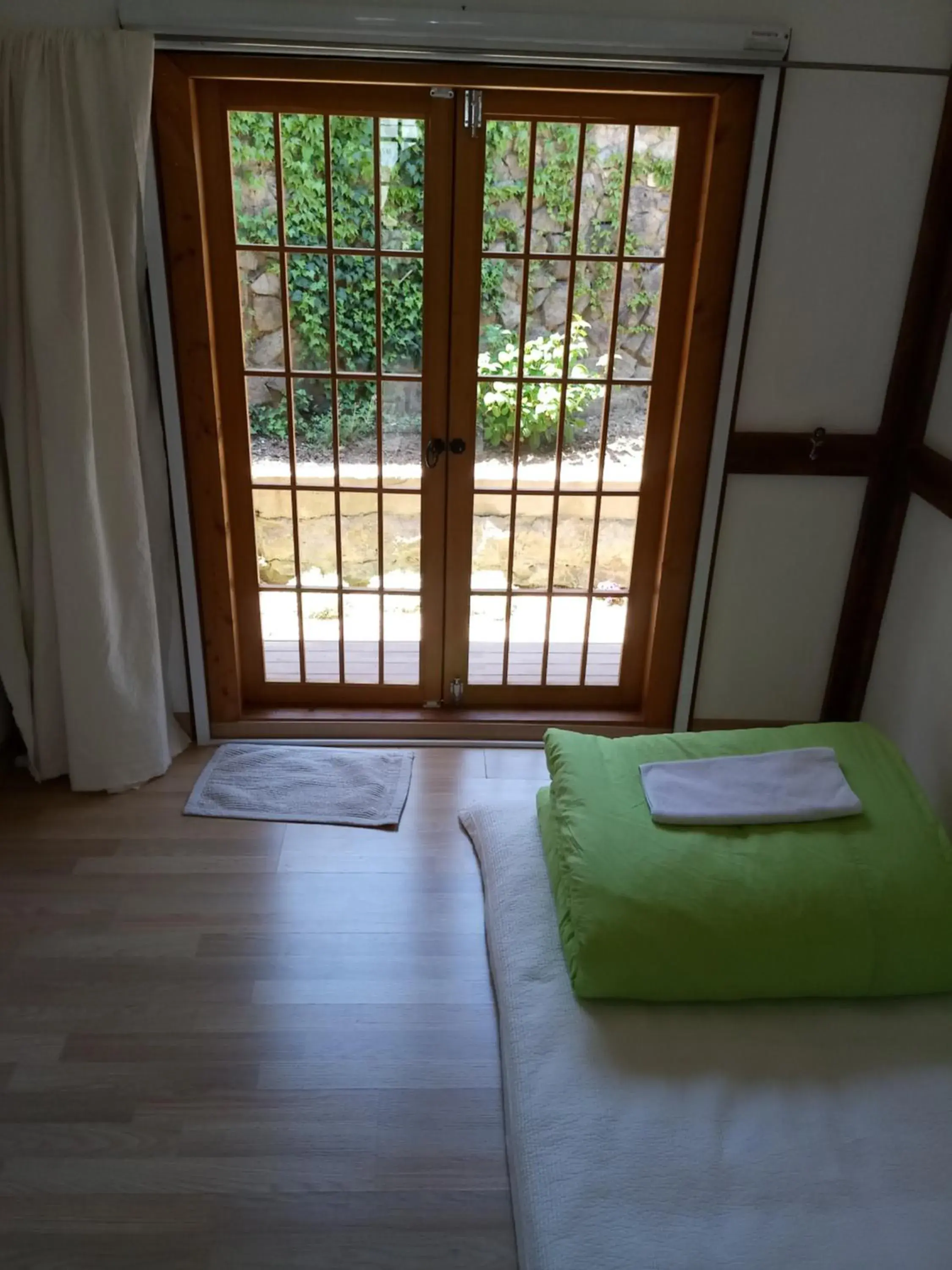 Bed in Hundred Years Hanok Bed in Hundred Years Hanok