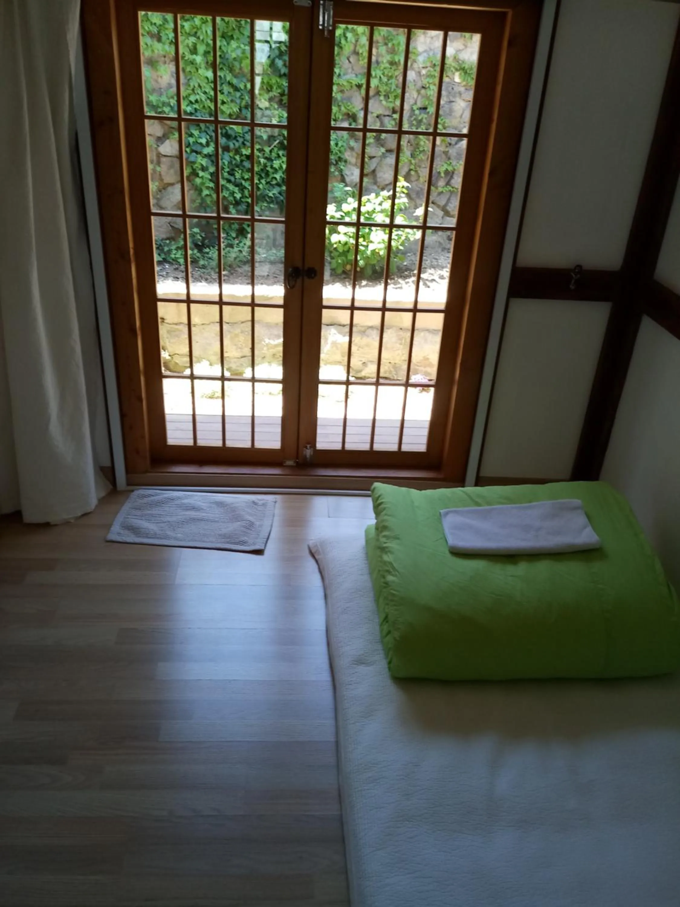 Bed in Hundred Years Hanok