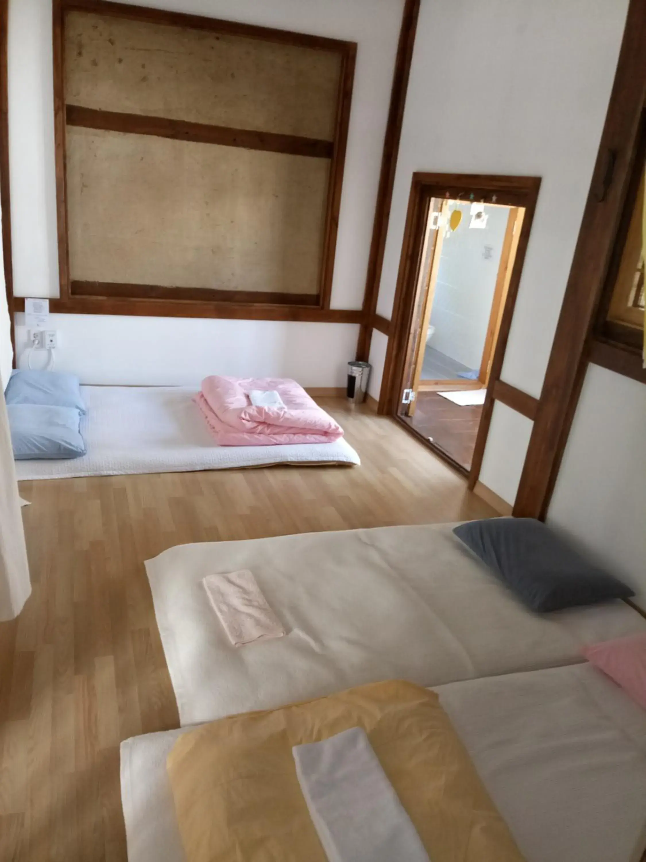 Bed in Hundred Years Hanok Bed in Hundred Years Hanok