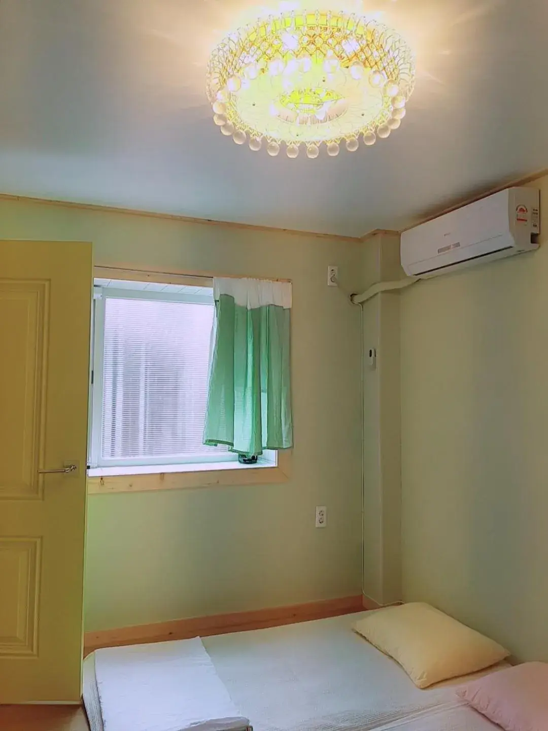 Bed in Hundred Years Hanok Bed in Hundred Years Hanok