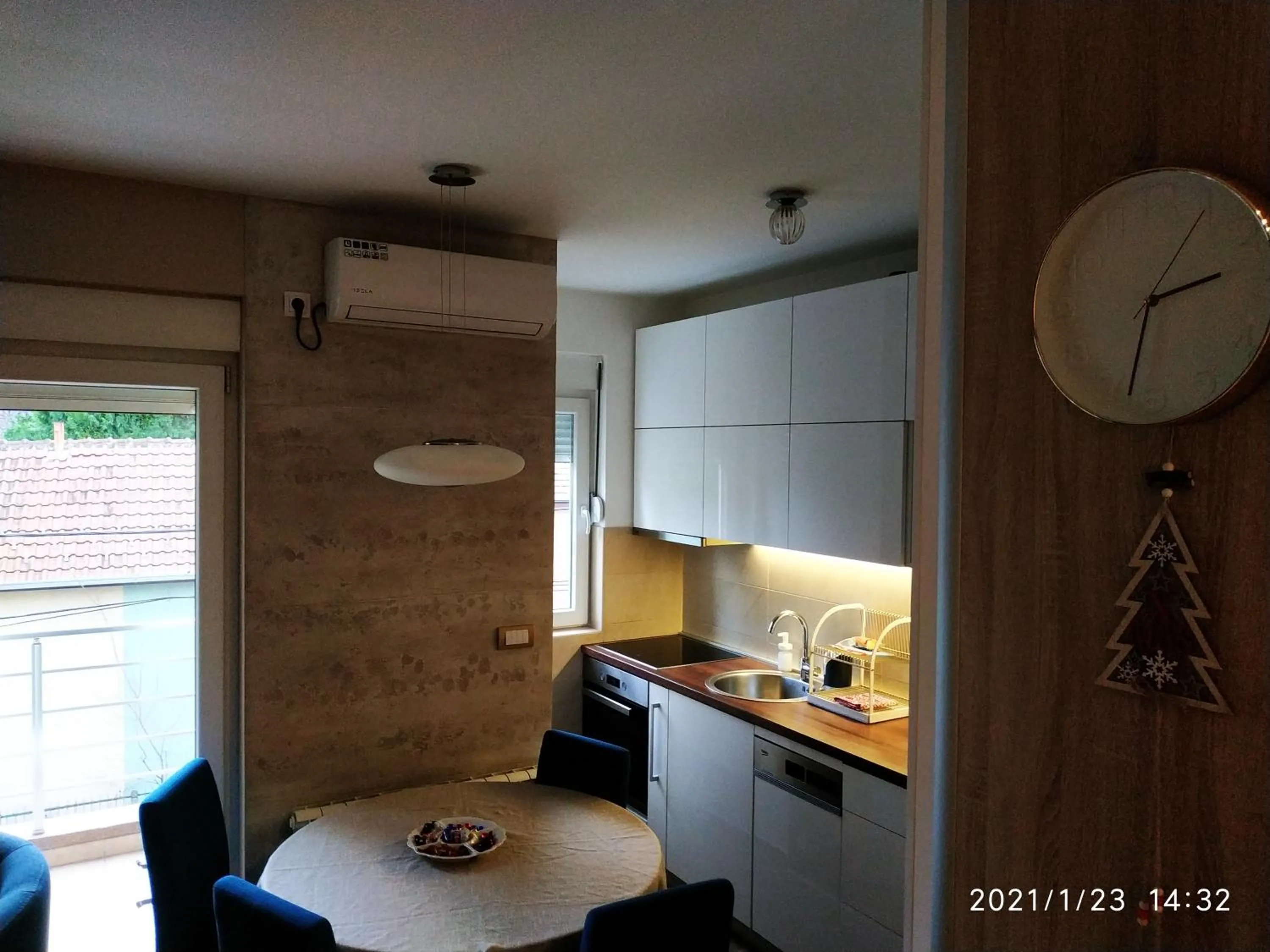 Kitchen or kitchenette in Flat Kosutnjak 9