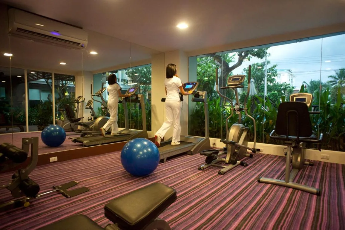 Fitness centre/facilities in Suvarnabhumi Suite Hotel