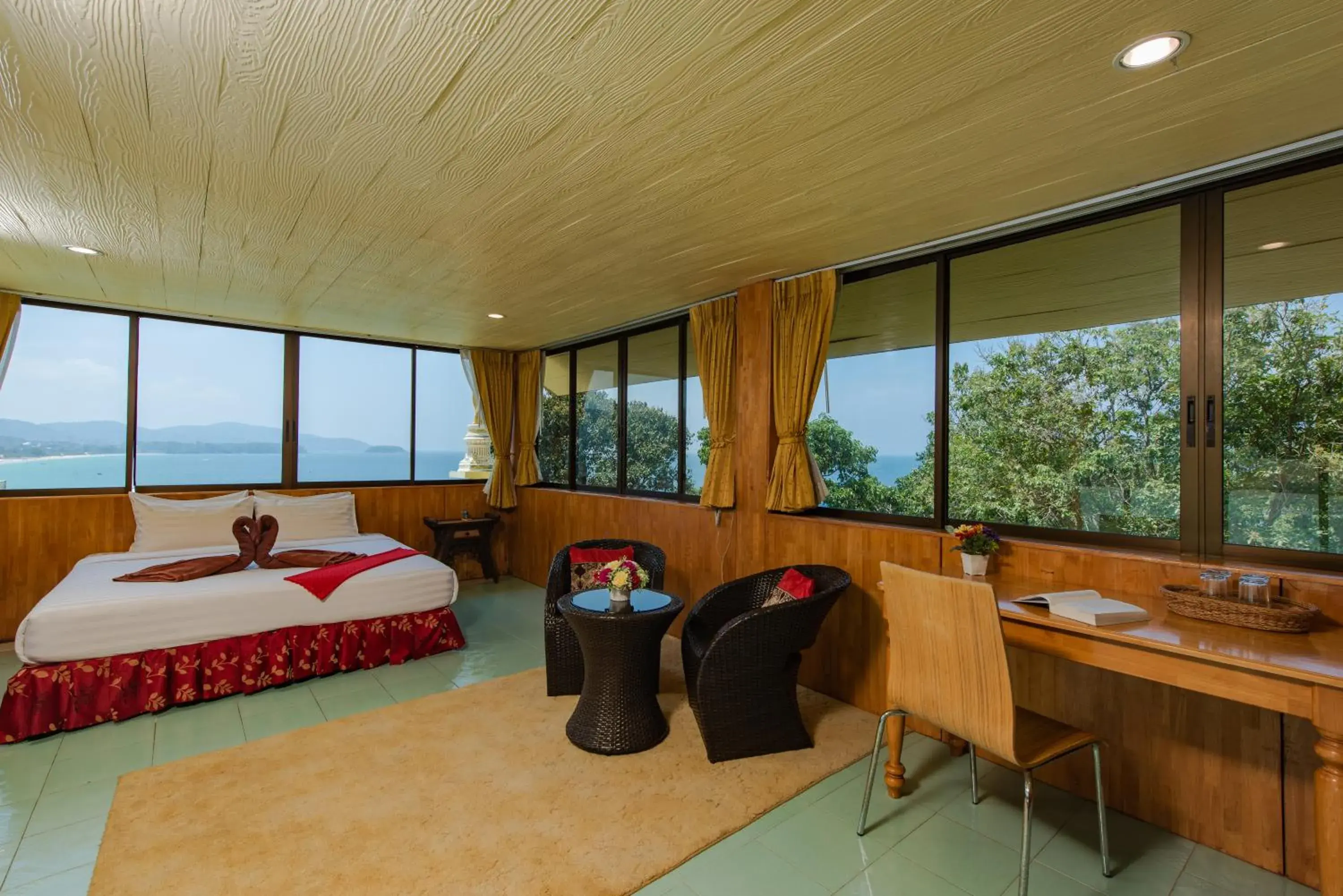 Bed in Baan Karon Hill Phuket Resort Bed in Baan Karon Hill Phuket Resort