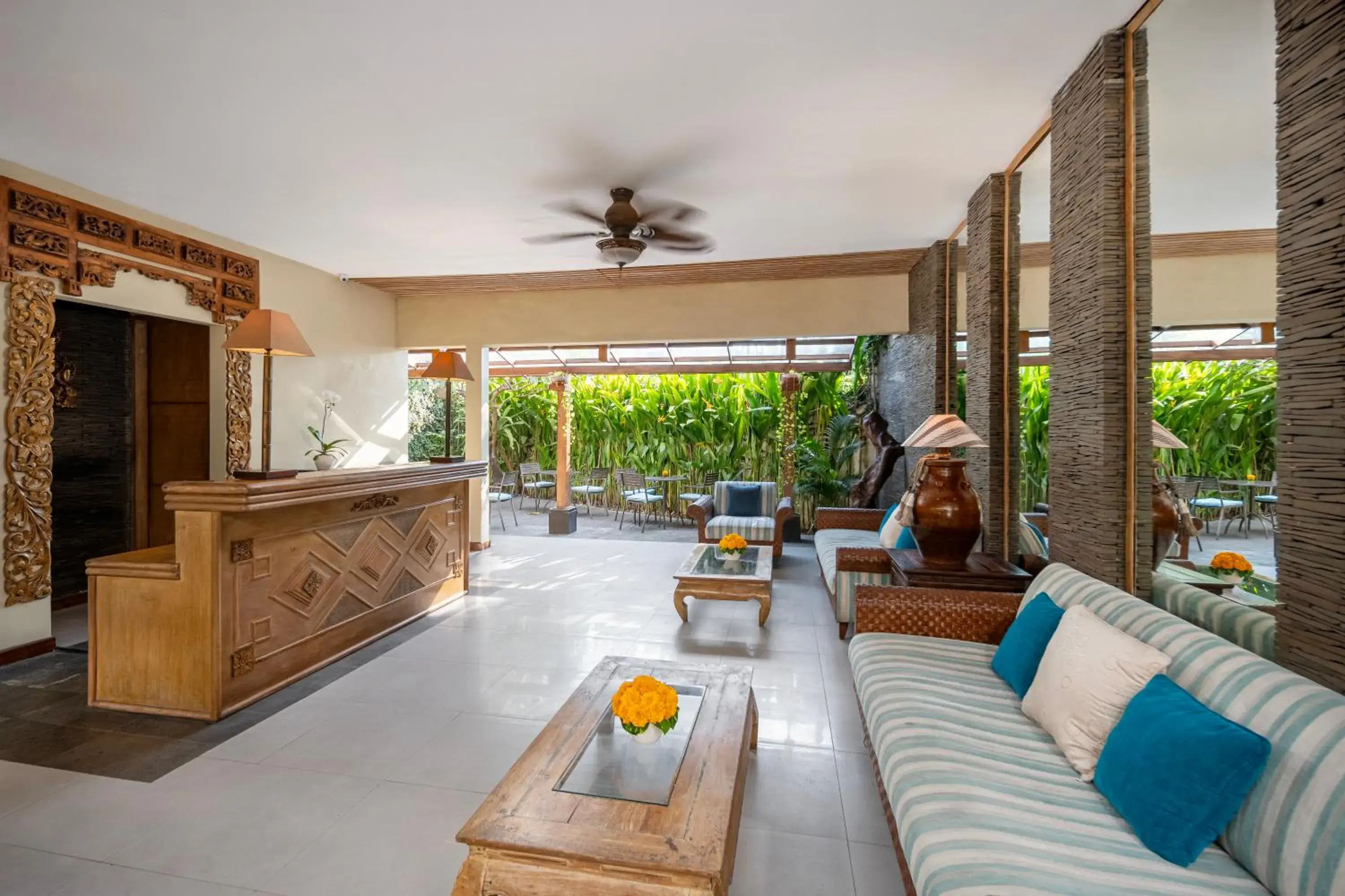 Lobby or reception in Pondok Sari Kuta Lobby or reception in Pondok Sari Kuta