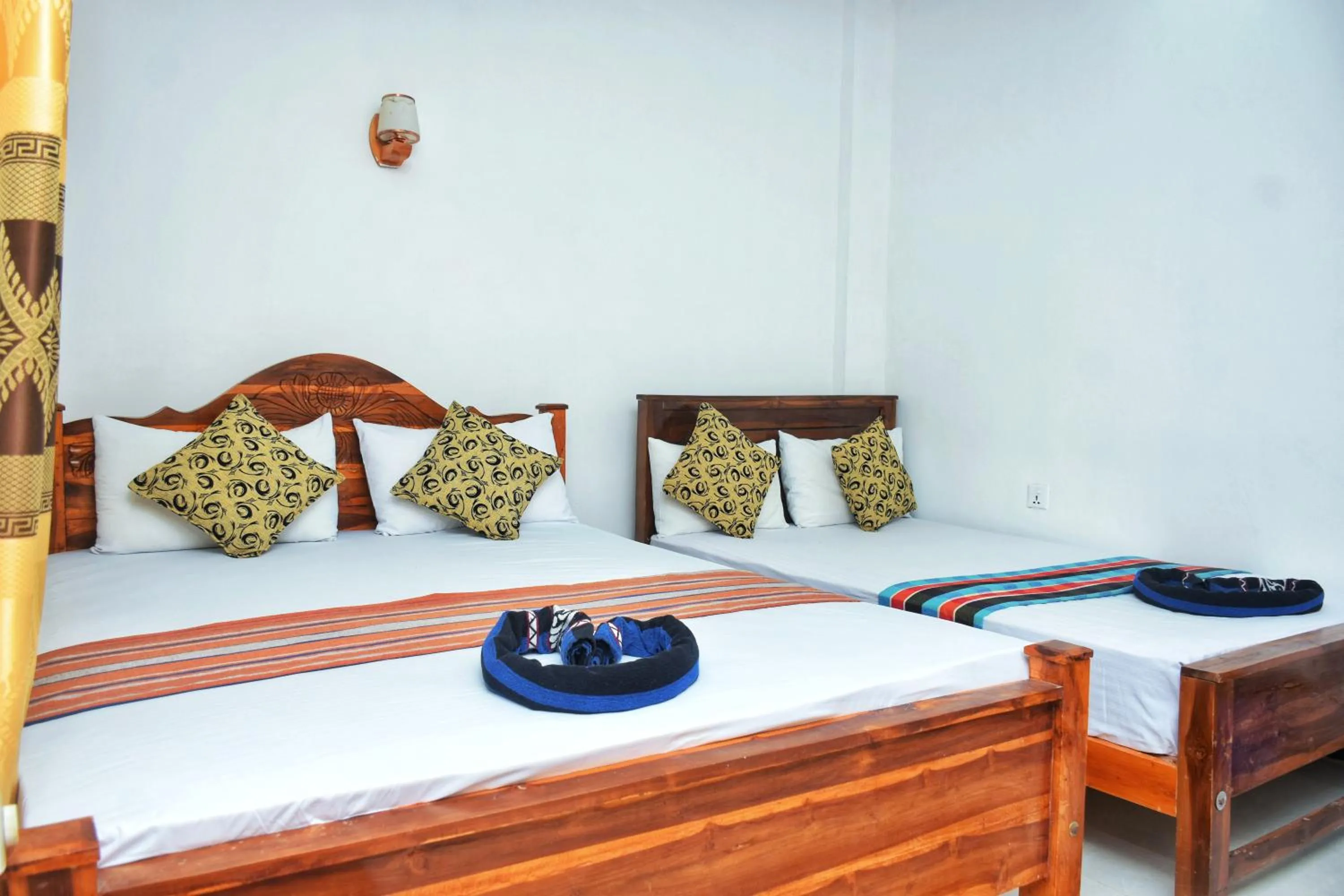 Deluxe Family Room - single occupancy in Passion Ray Villa & Tree Hut