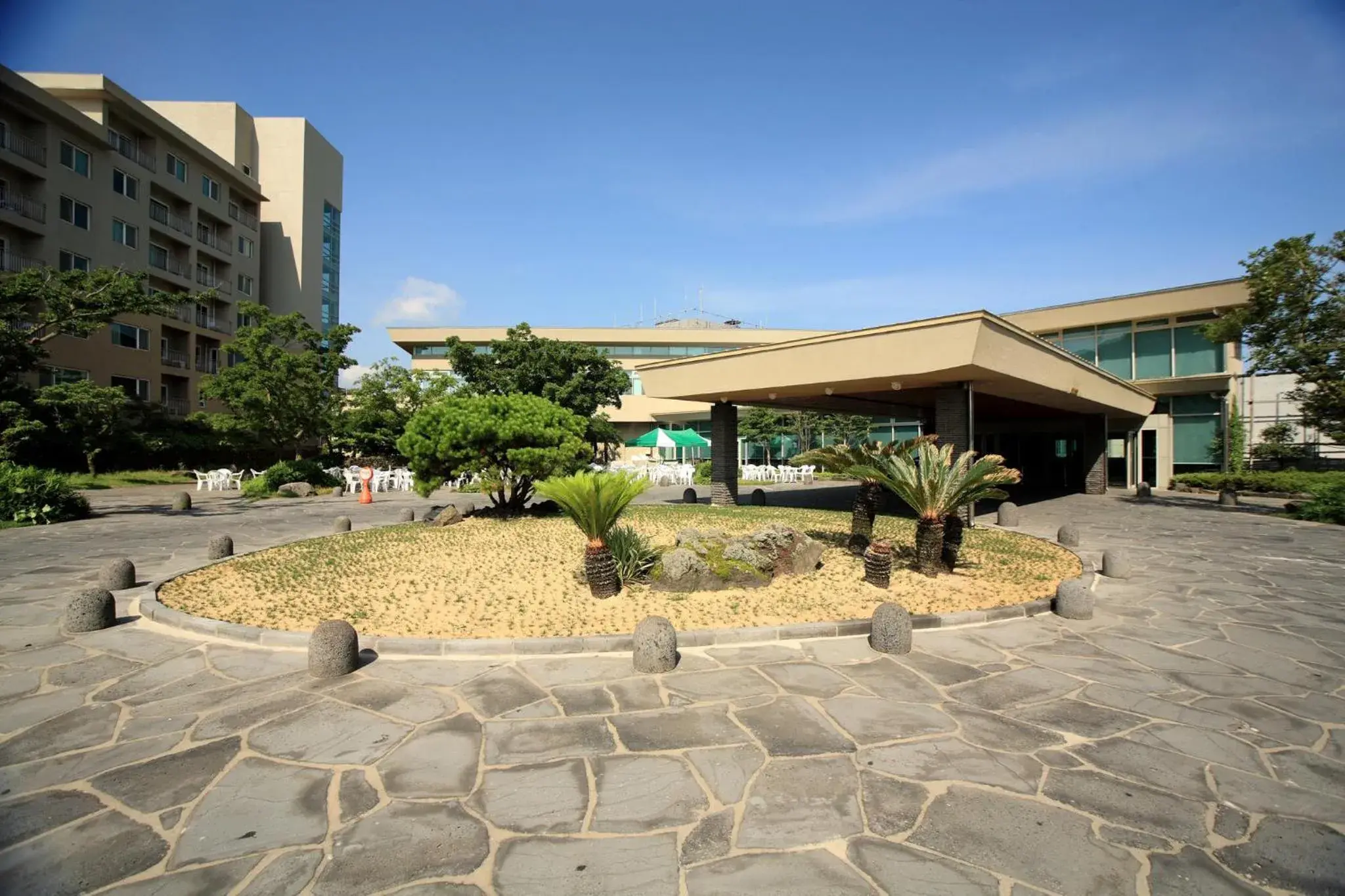 Facade/entrance in Hanwha Resort Jeju Facade/entrance in Hanwha Resort Jeju