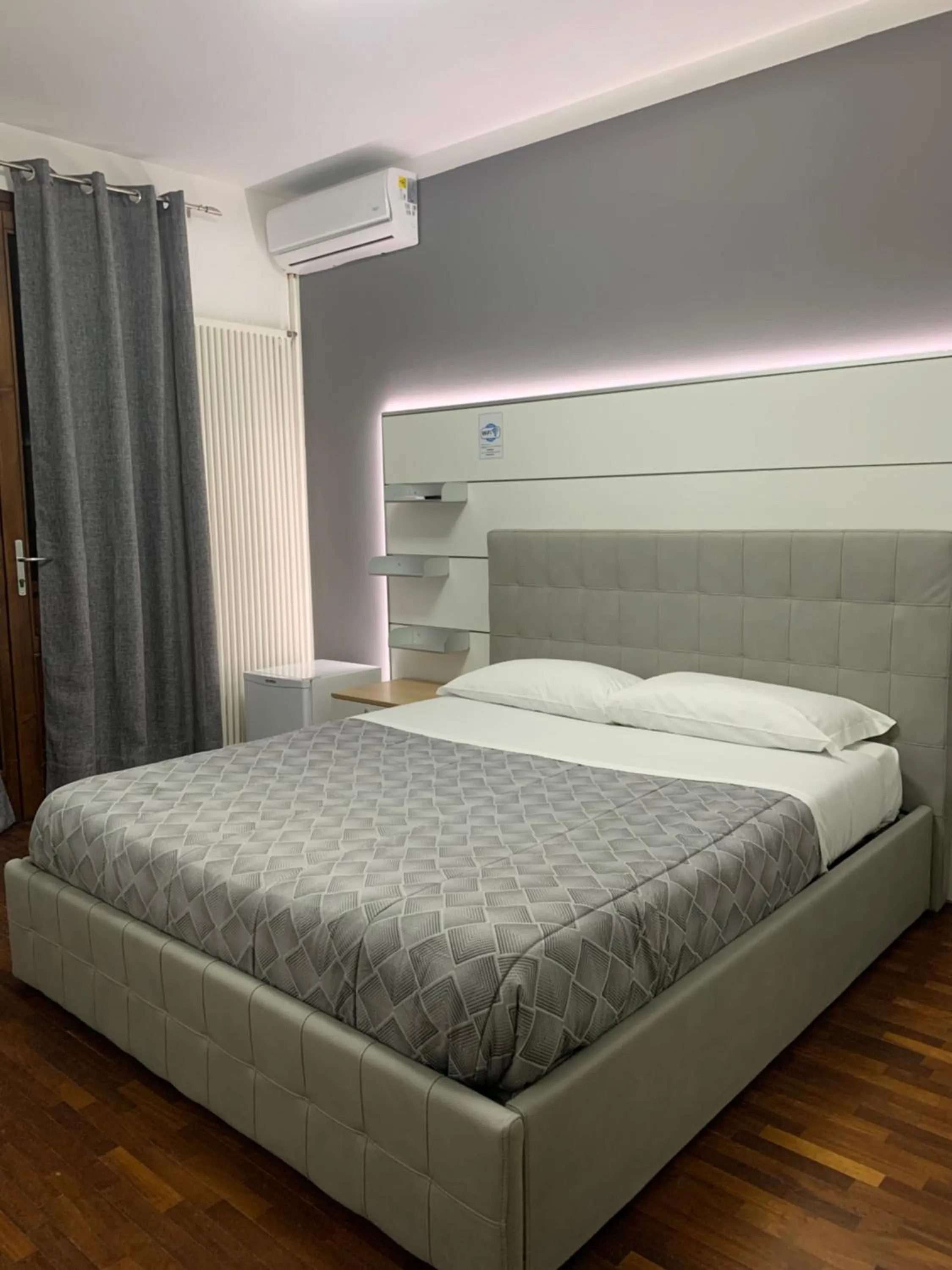 Bed in Villa Estense