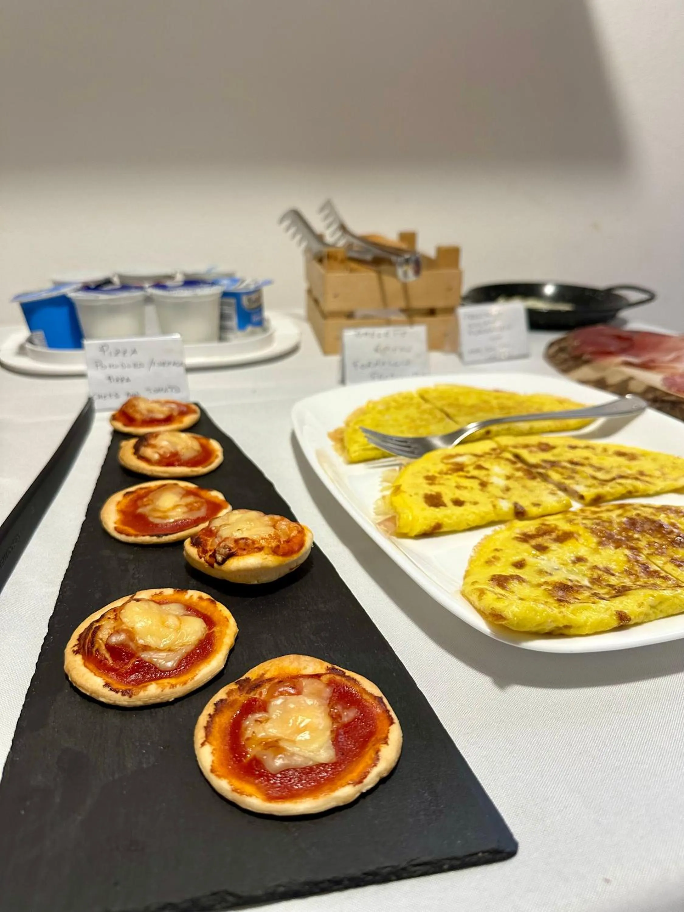 Continental breakfast in Villa Estense