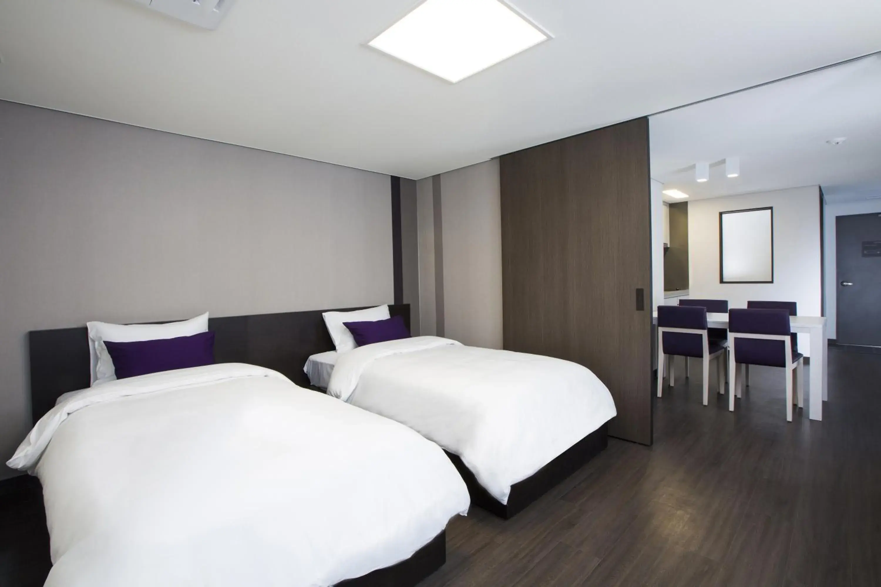 Bedroom, Bed in Hanwha Resort Yongin Besancon Bedroom, Bed in Hanwha Resort Yongin Besancon