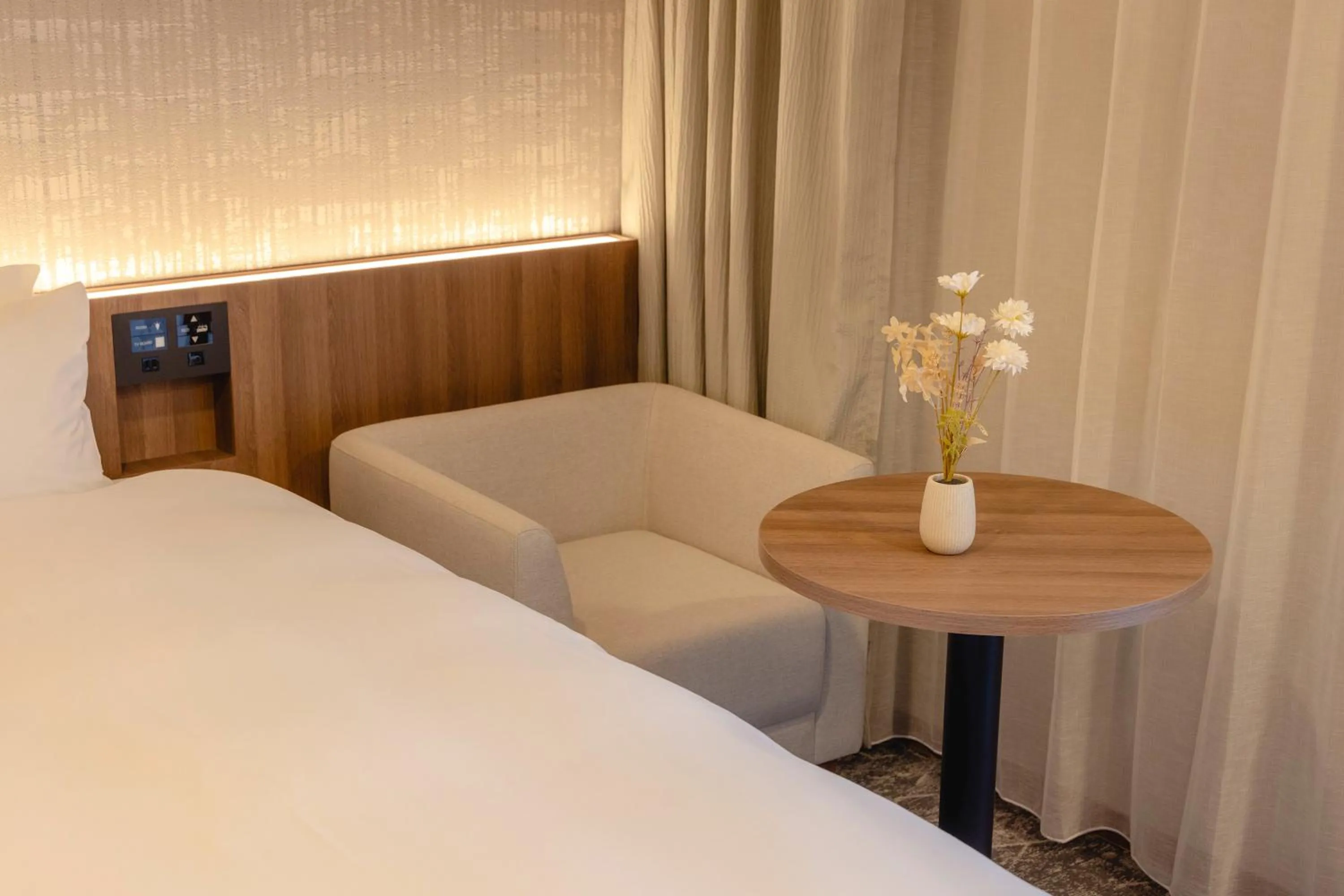 Bedroom, Bed in Hotel Gracery Sapporo