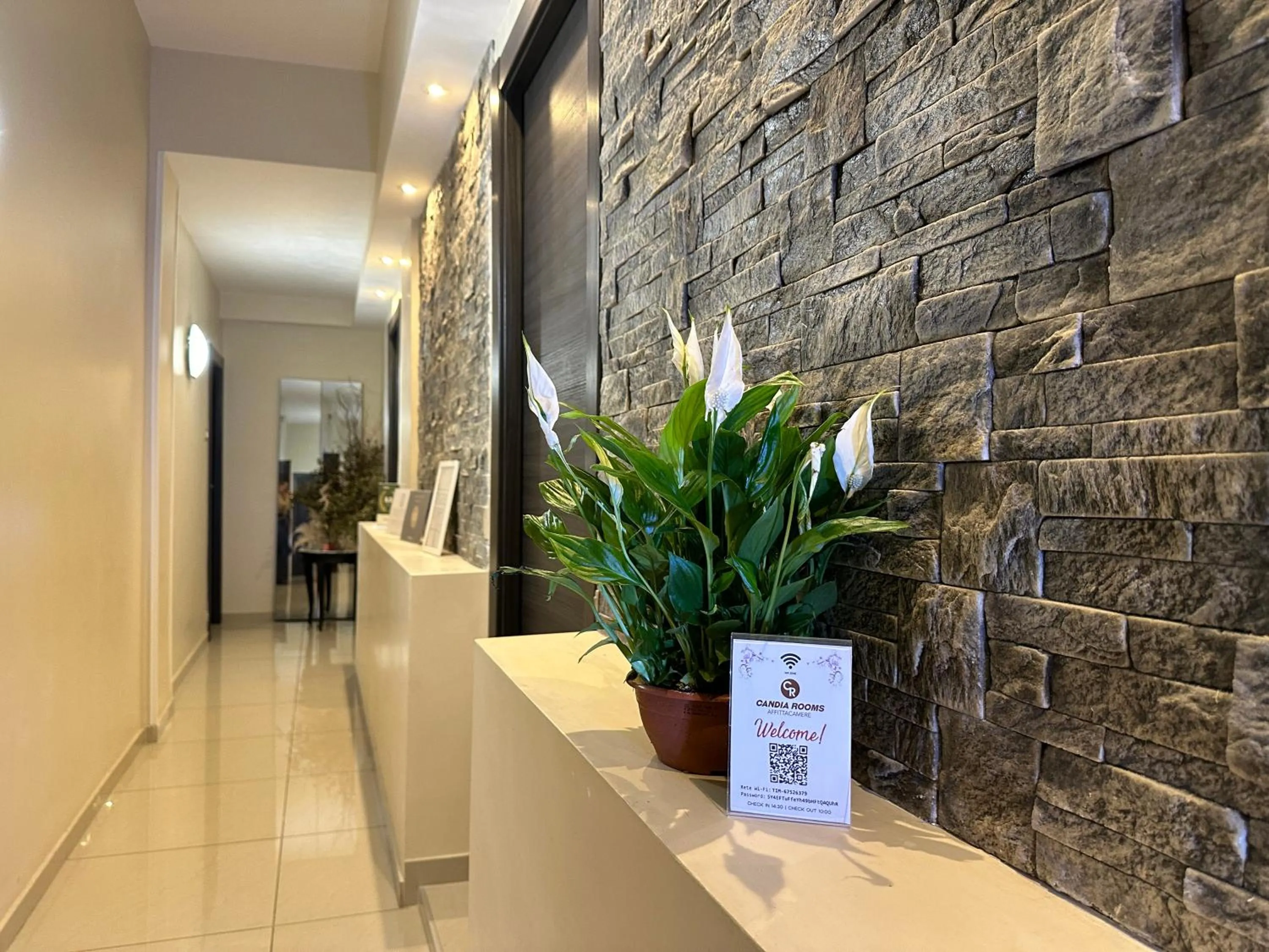 Lobby or reception in Candia Rooms