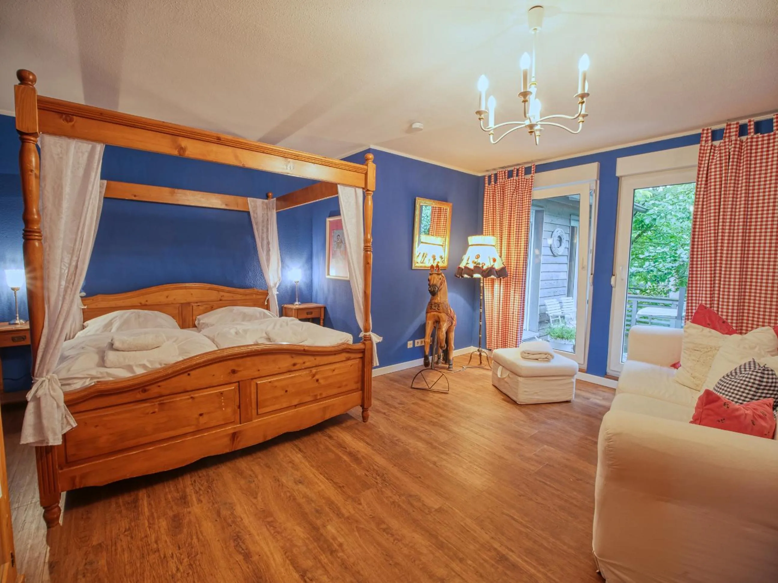 Photo of the whole room, Bed in Three B's Bed and Breakfast