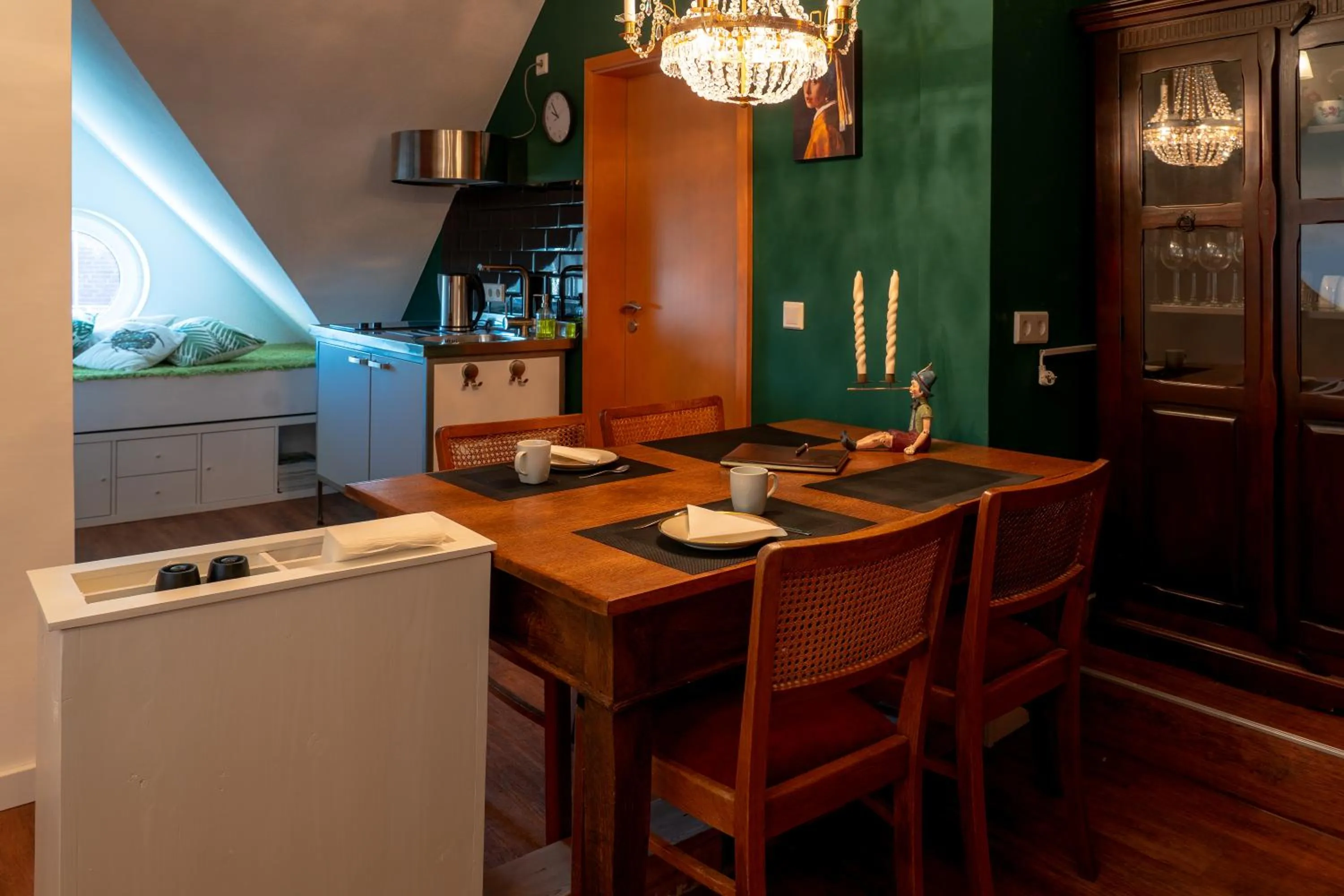 Kitchen or kitchenette in Three B's Bed and Breakfast