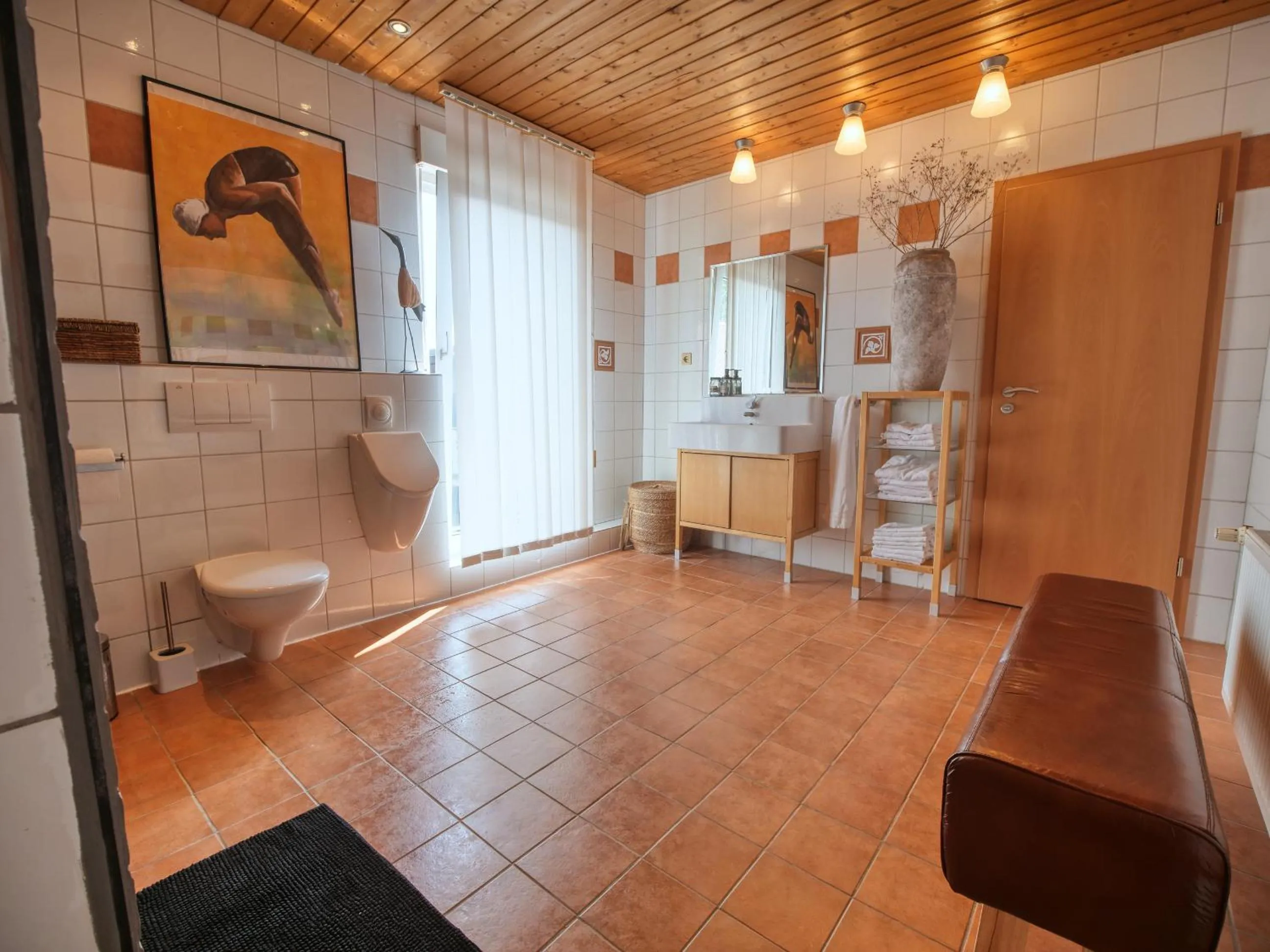 Bathroom in Three B's Bed and Breakfast