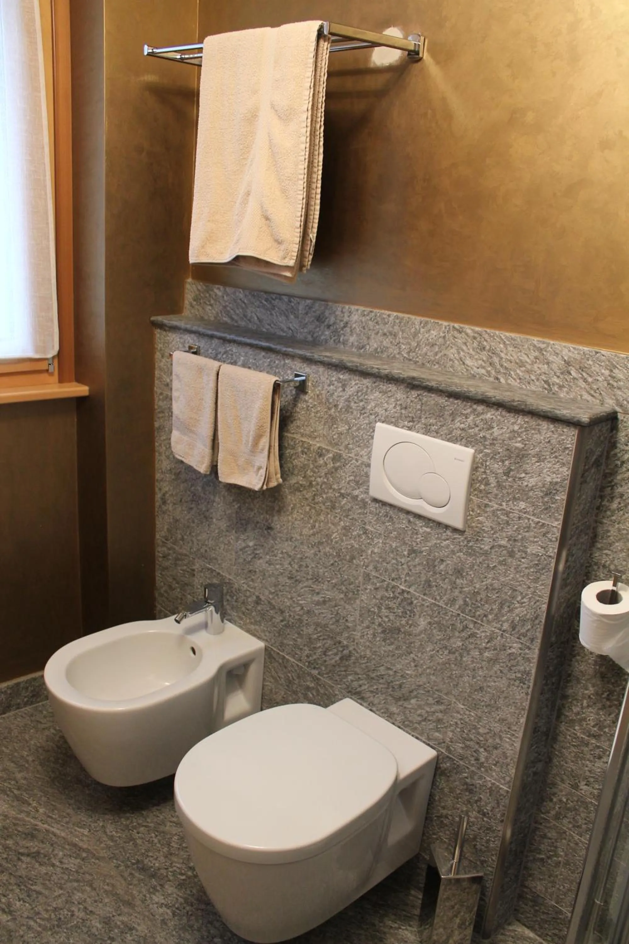 Bathroom in B&B Ca' Erminia