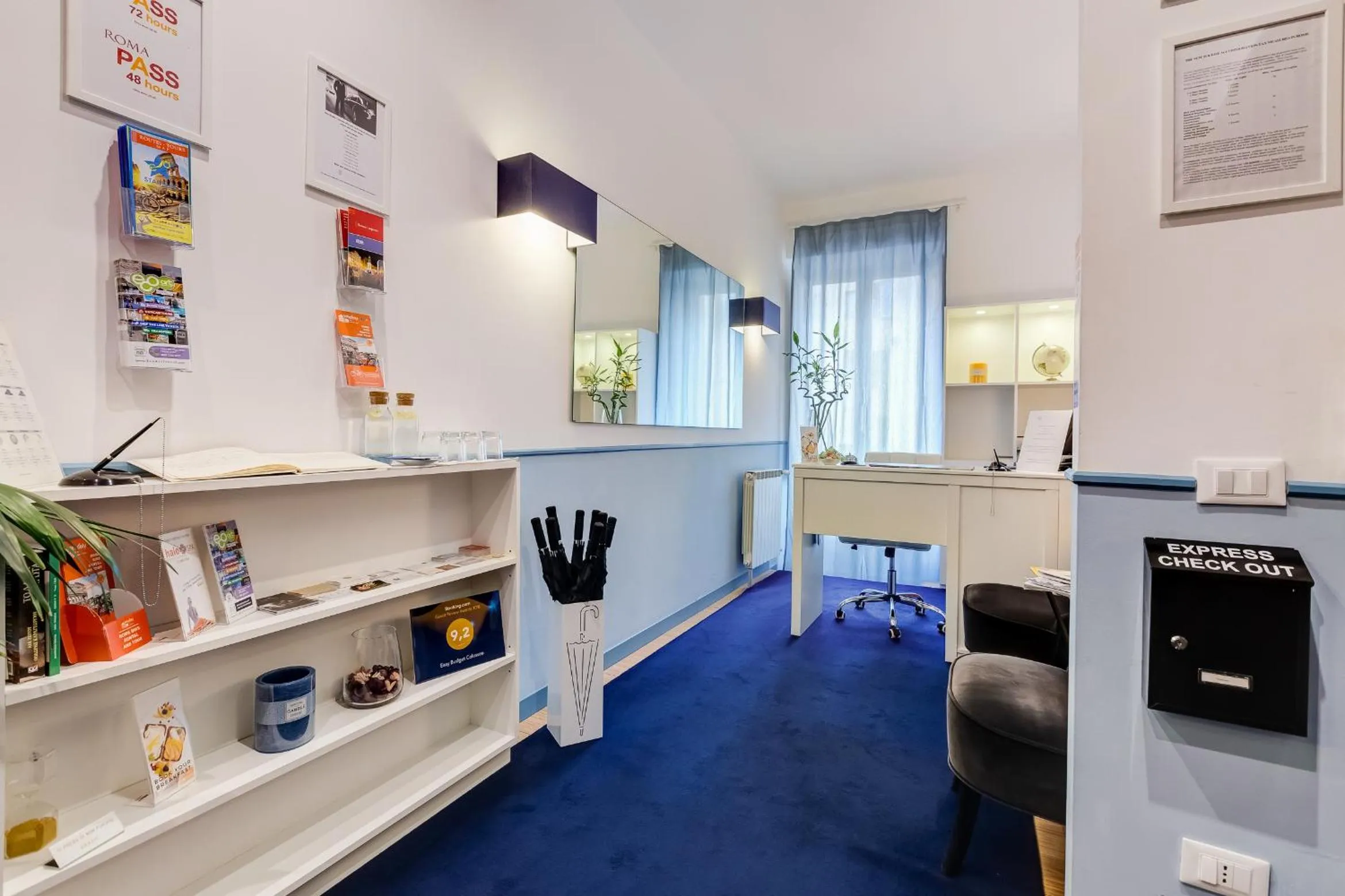 Lobby or reception in Easy Budget Colosseo