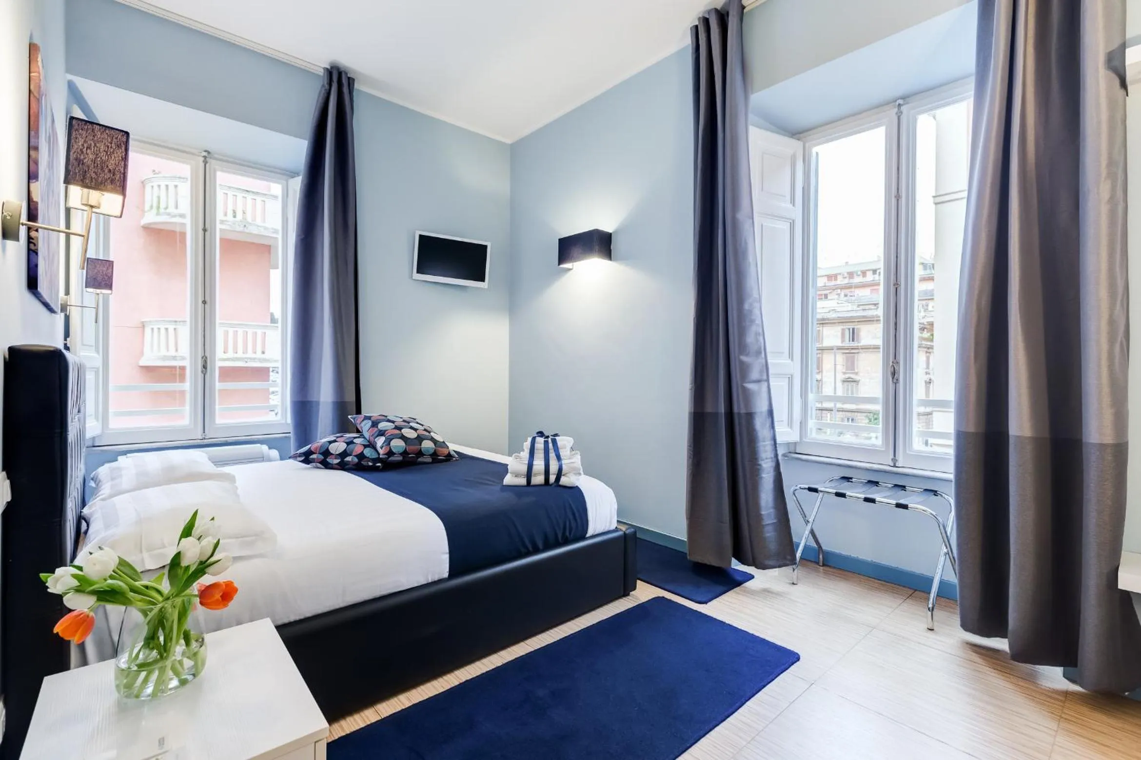 City view, Bed in Easy Budget Colosseo