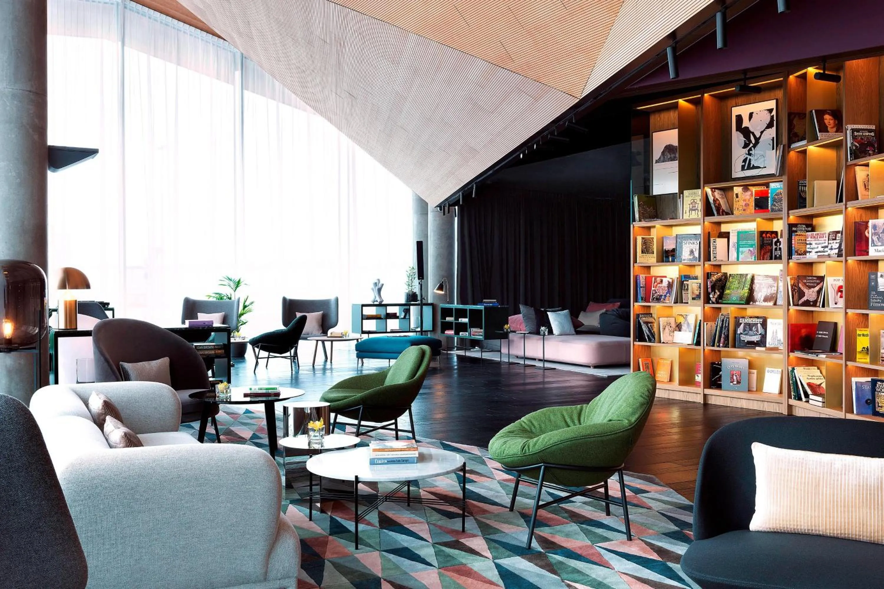 Lobby or reception in Renaissance Warsaw Airport Hotel