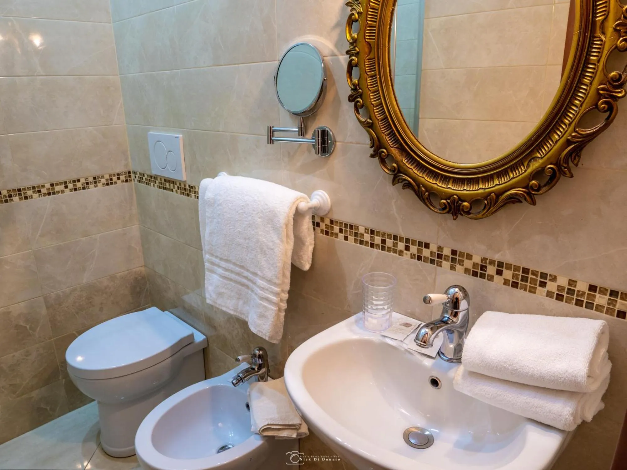 Toilet in Suite Dal Conte