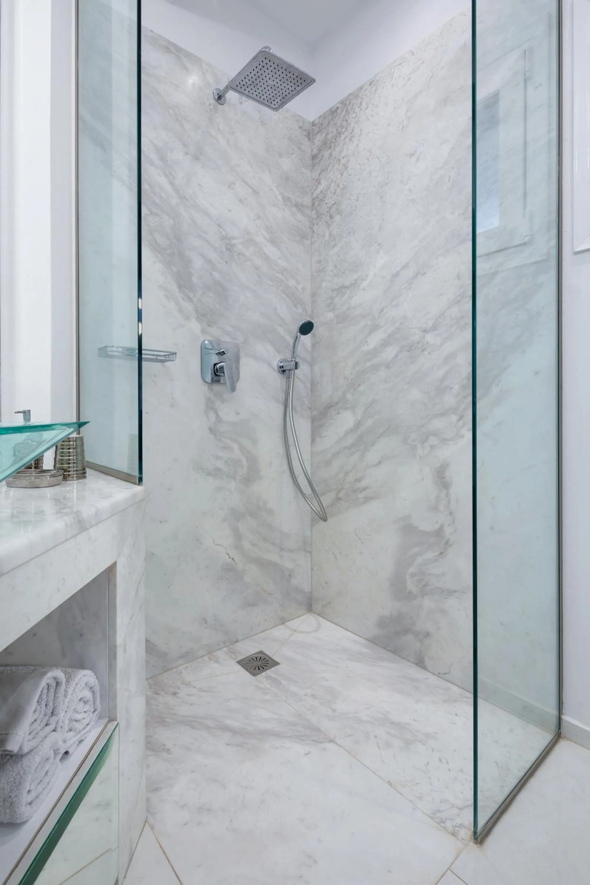 Shower in Dion Villa Zakynthos Greece