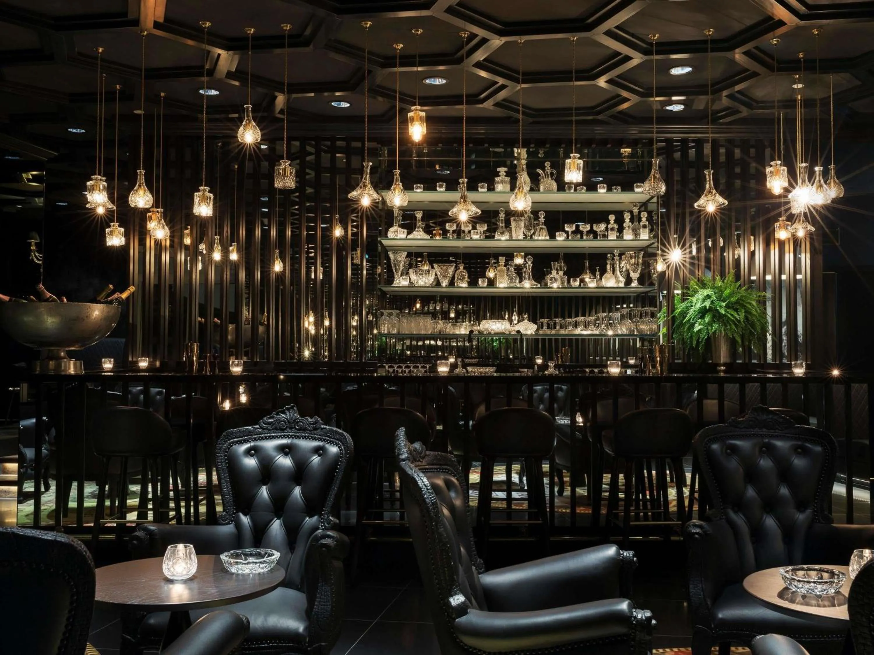 Lounge or bar in Mondrian Doha