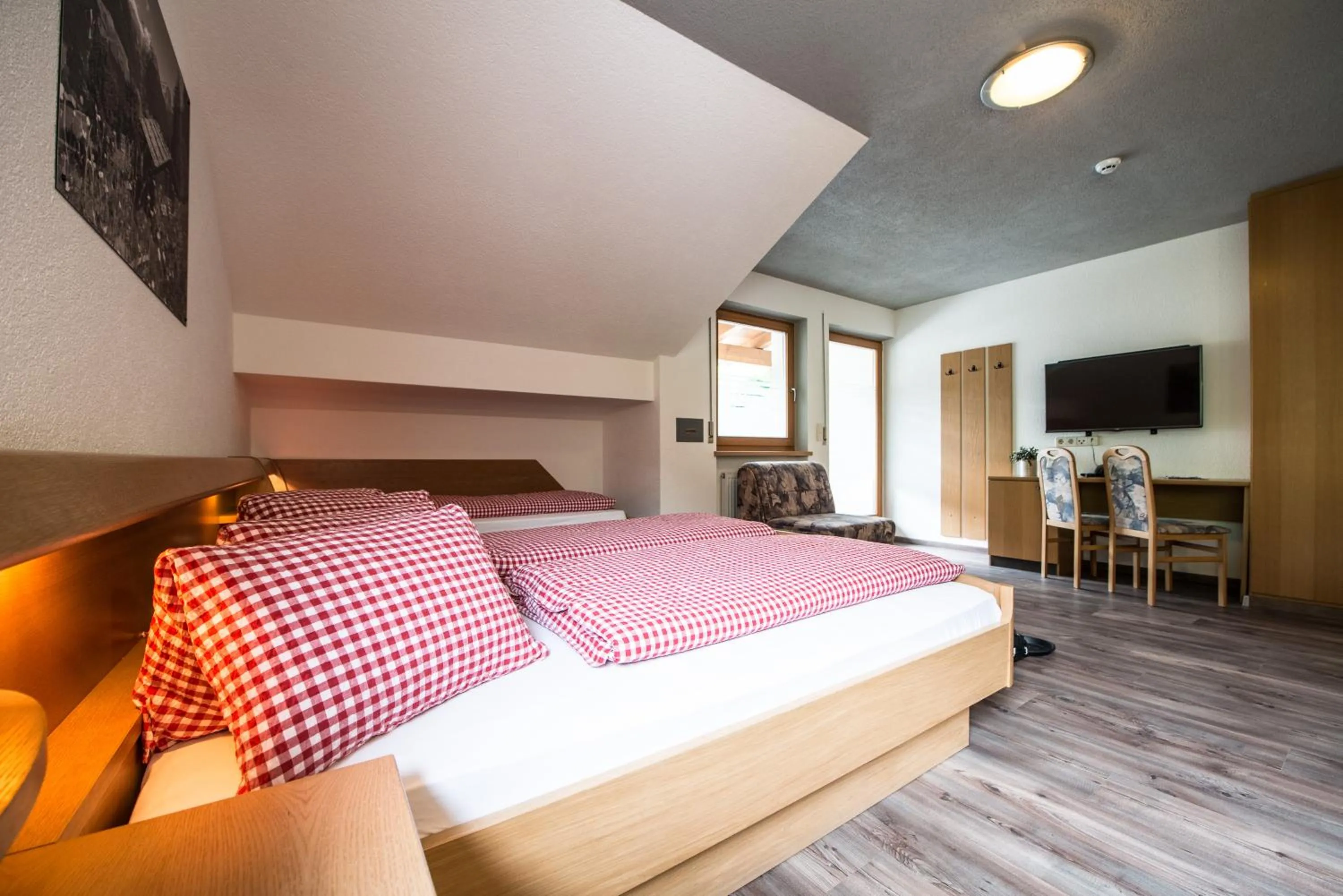 Photo of the whole room, Bed in Hotel Sonja