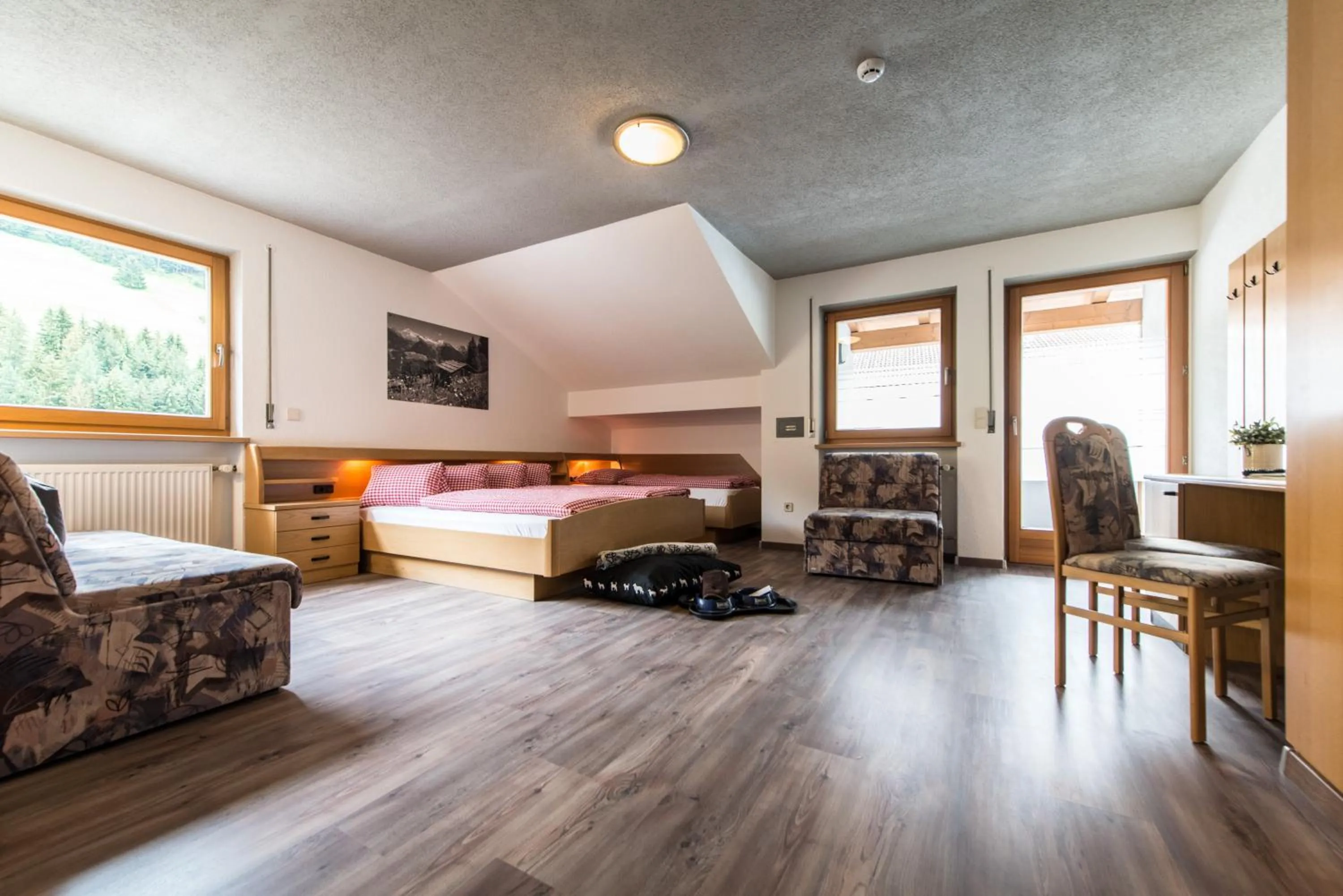 Photo of the whole room, Bed in Hotel Sonja