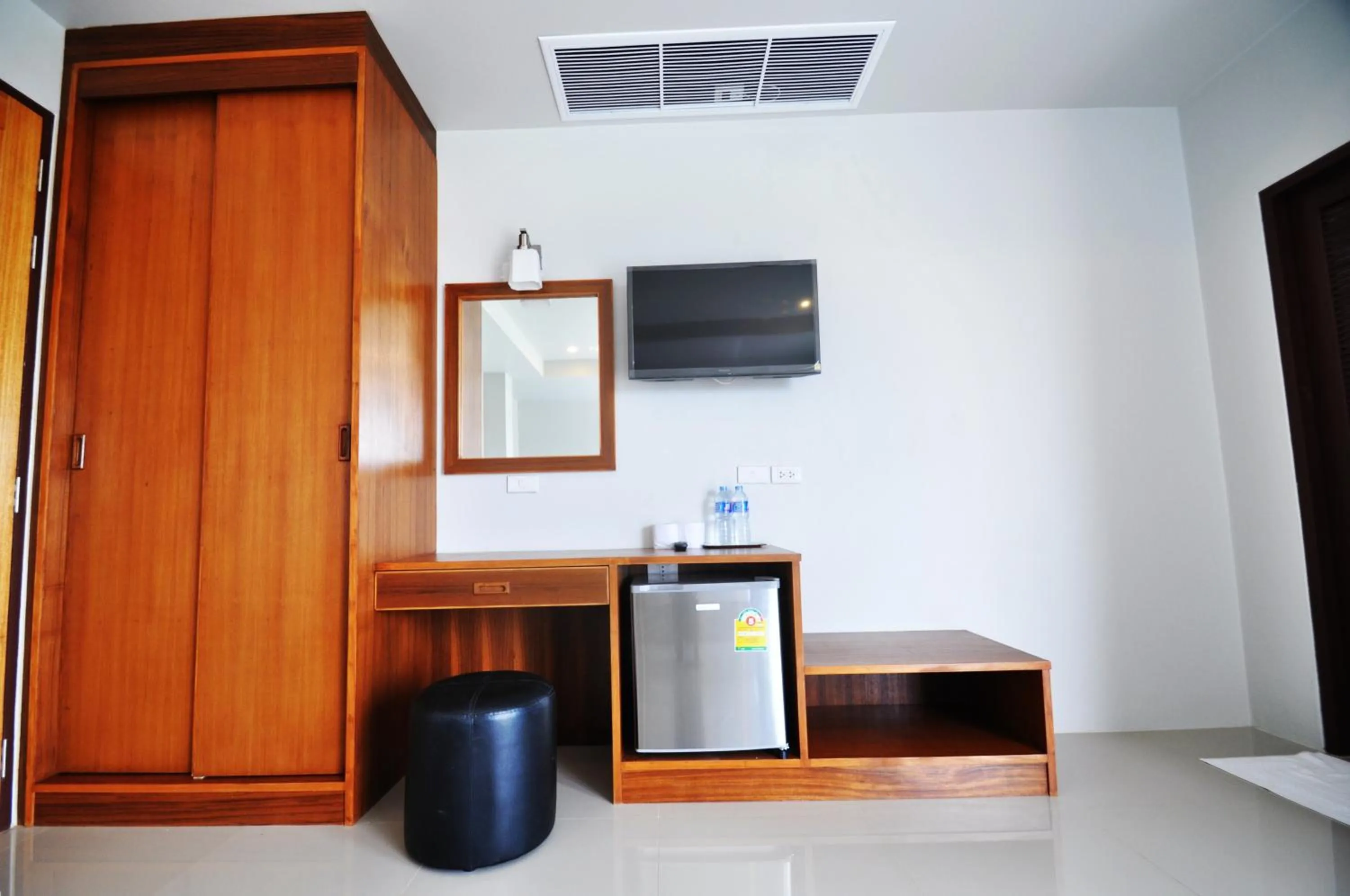 Photo of the whole room in Choophorn House