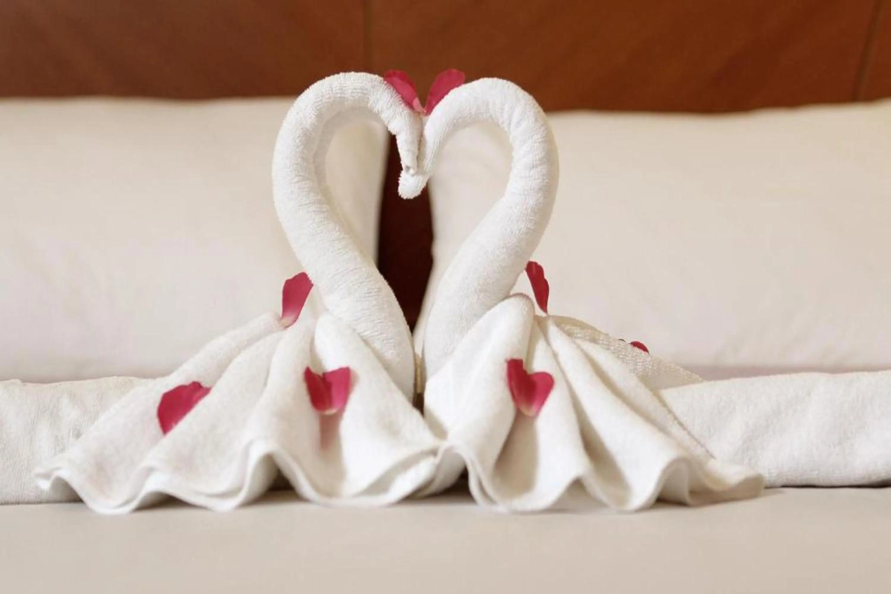 Bedroom, Bed in Choophorn House