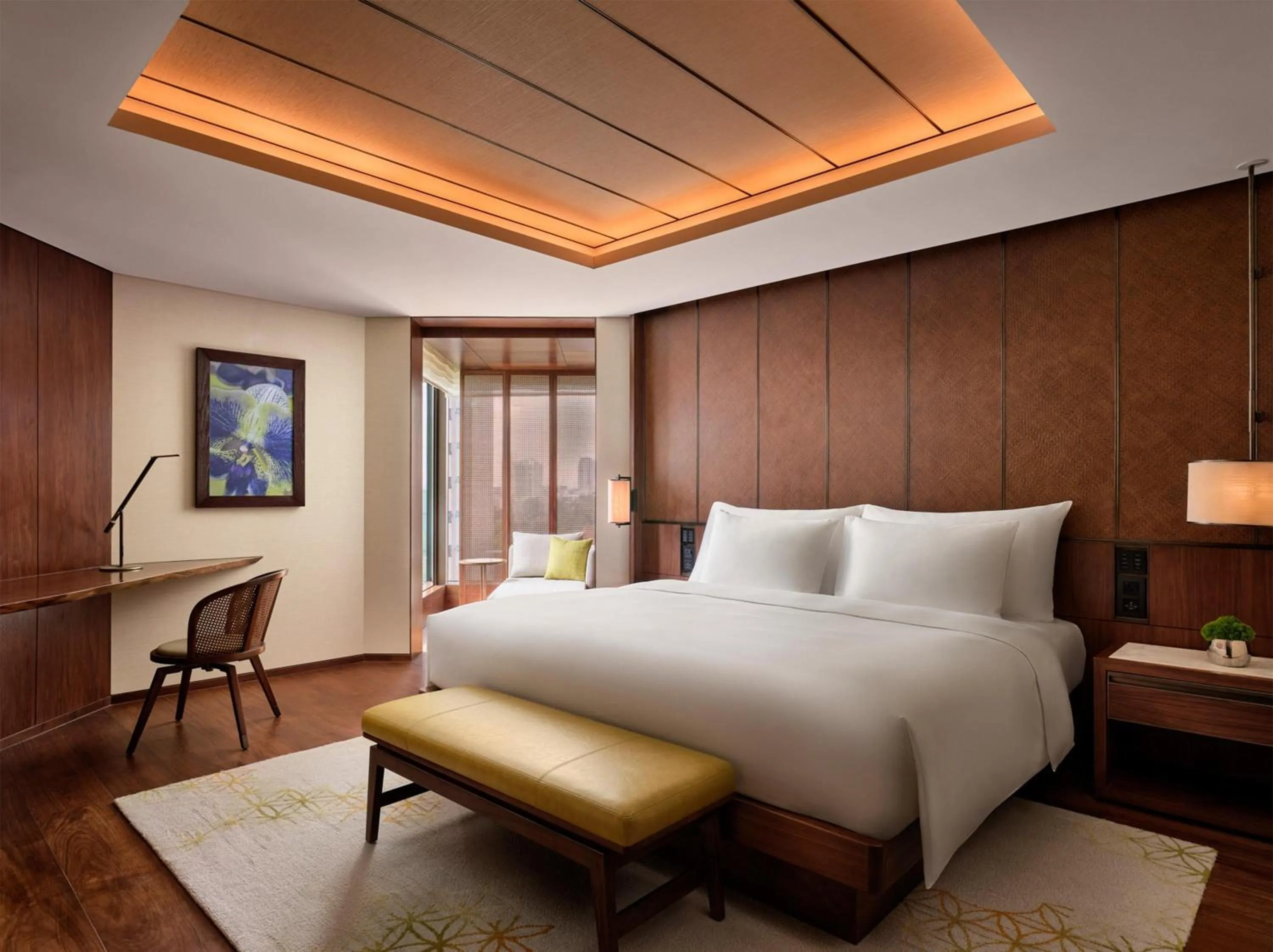 Photo of the whole room, Bed in Grand Hyatt Singapore